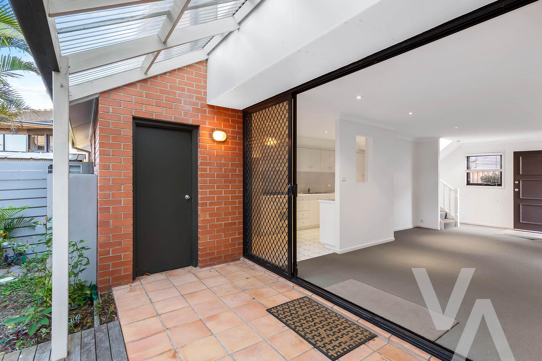 2/5 Kemp Street The Junction NSW