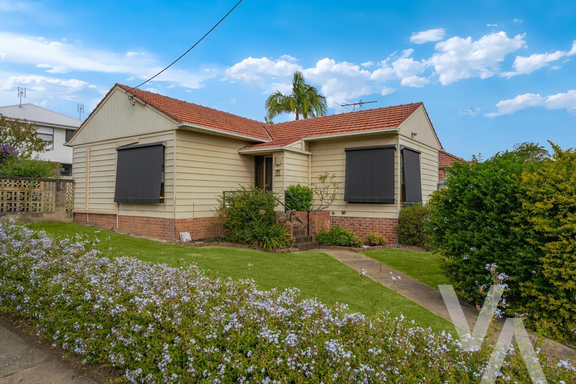 1 Peters Avenue Wallsend NSW