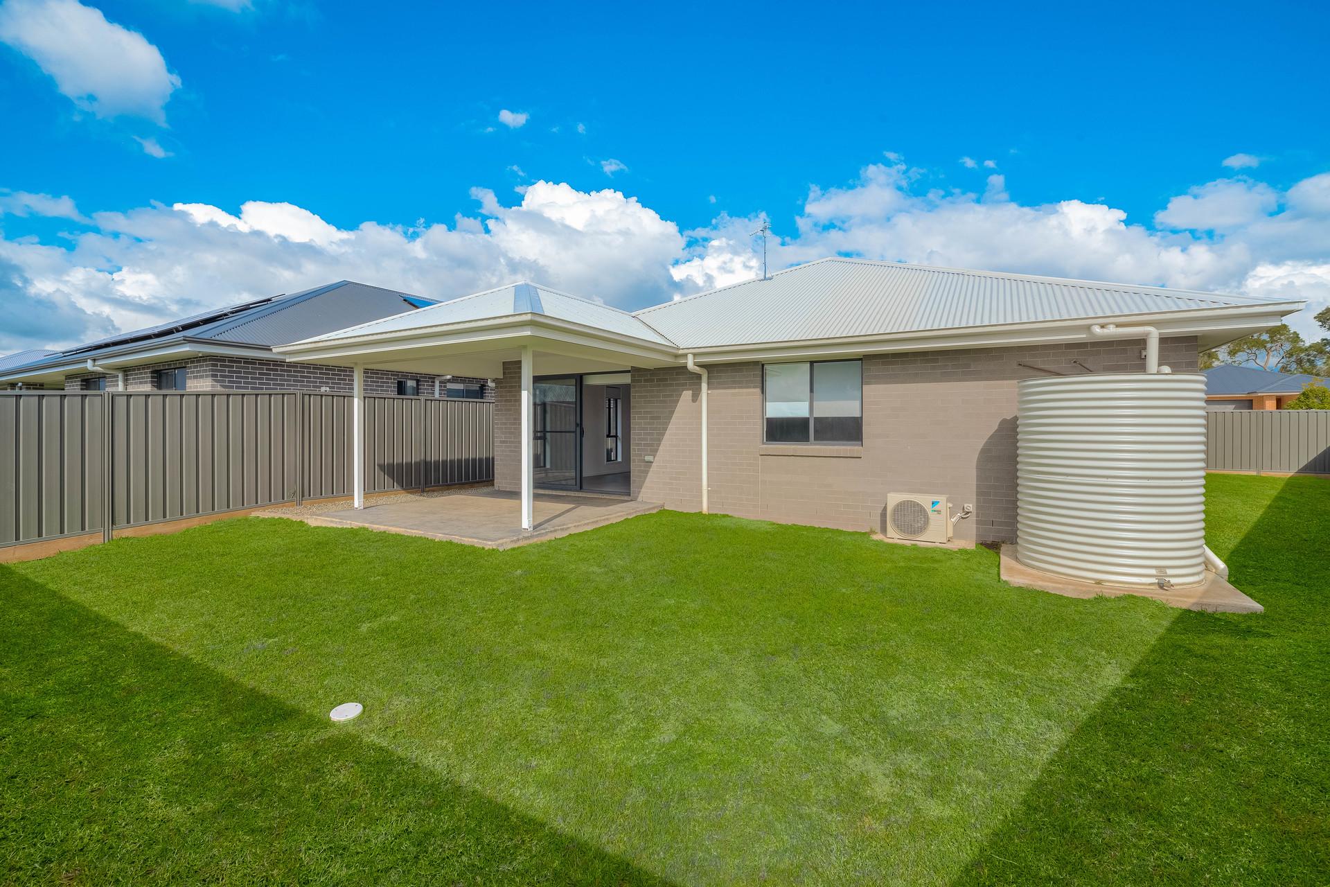 28 Hadfield Circuit Cliftleigh NSW