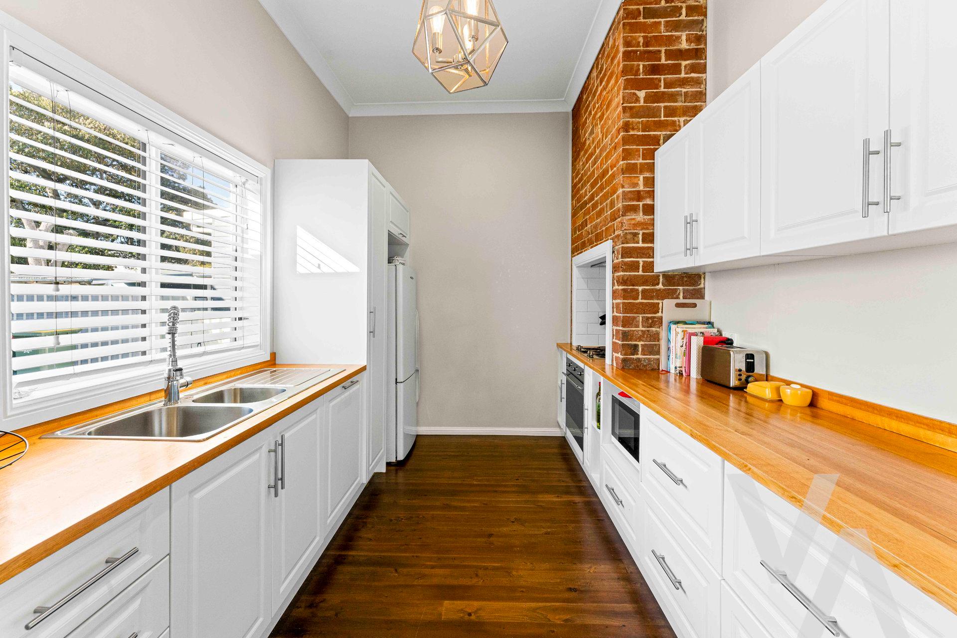5 George Street Mayfield East NSW