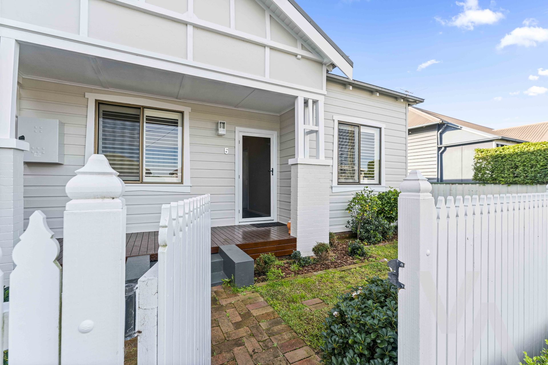 5 George Street Mayfield East NSW