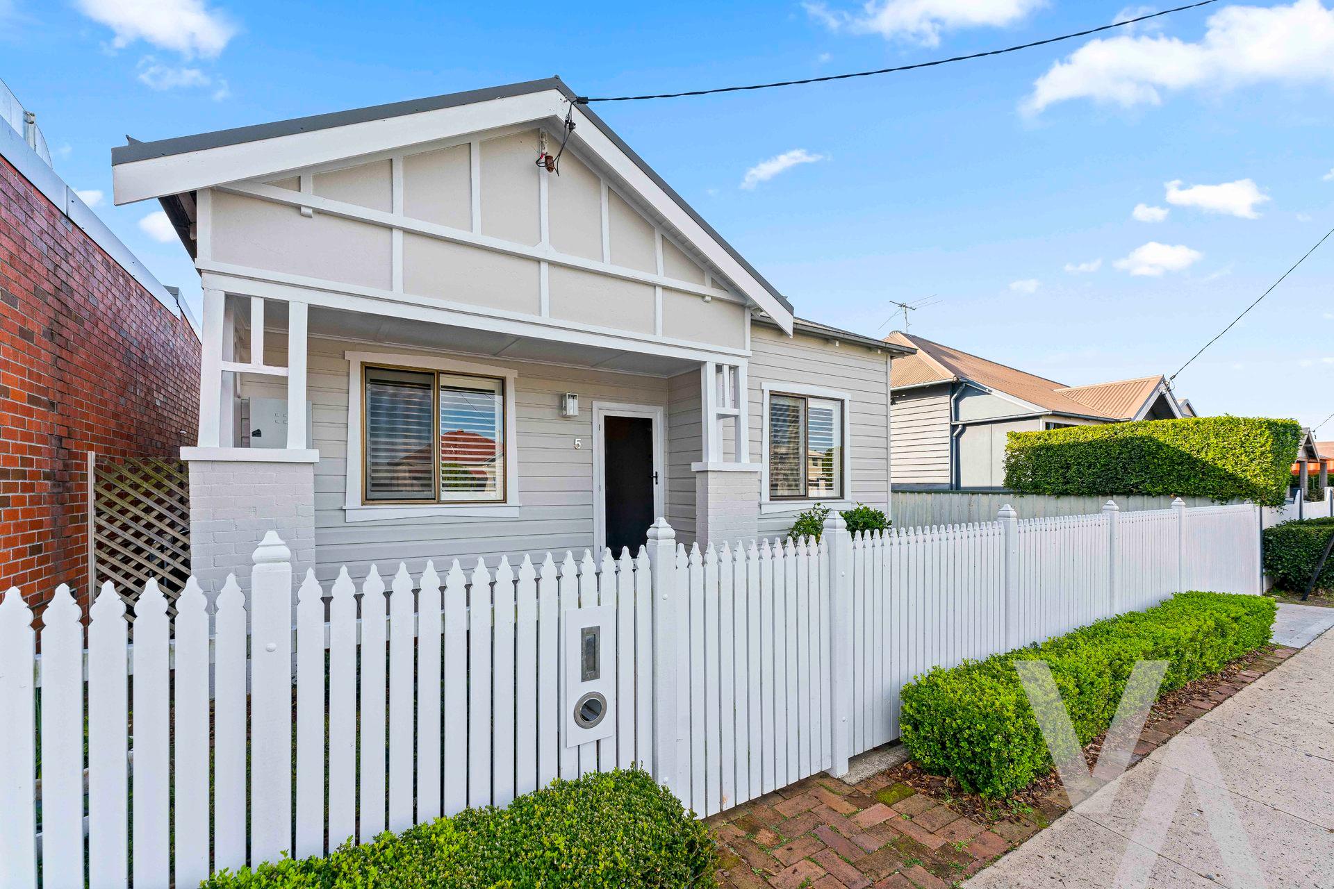 5 George Street Mayfield East NSW