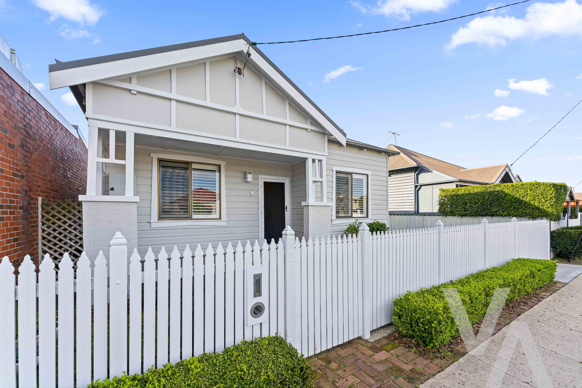 5 George Street Mayfield East NSW