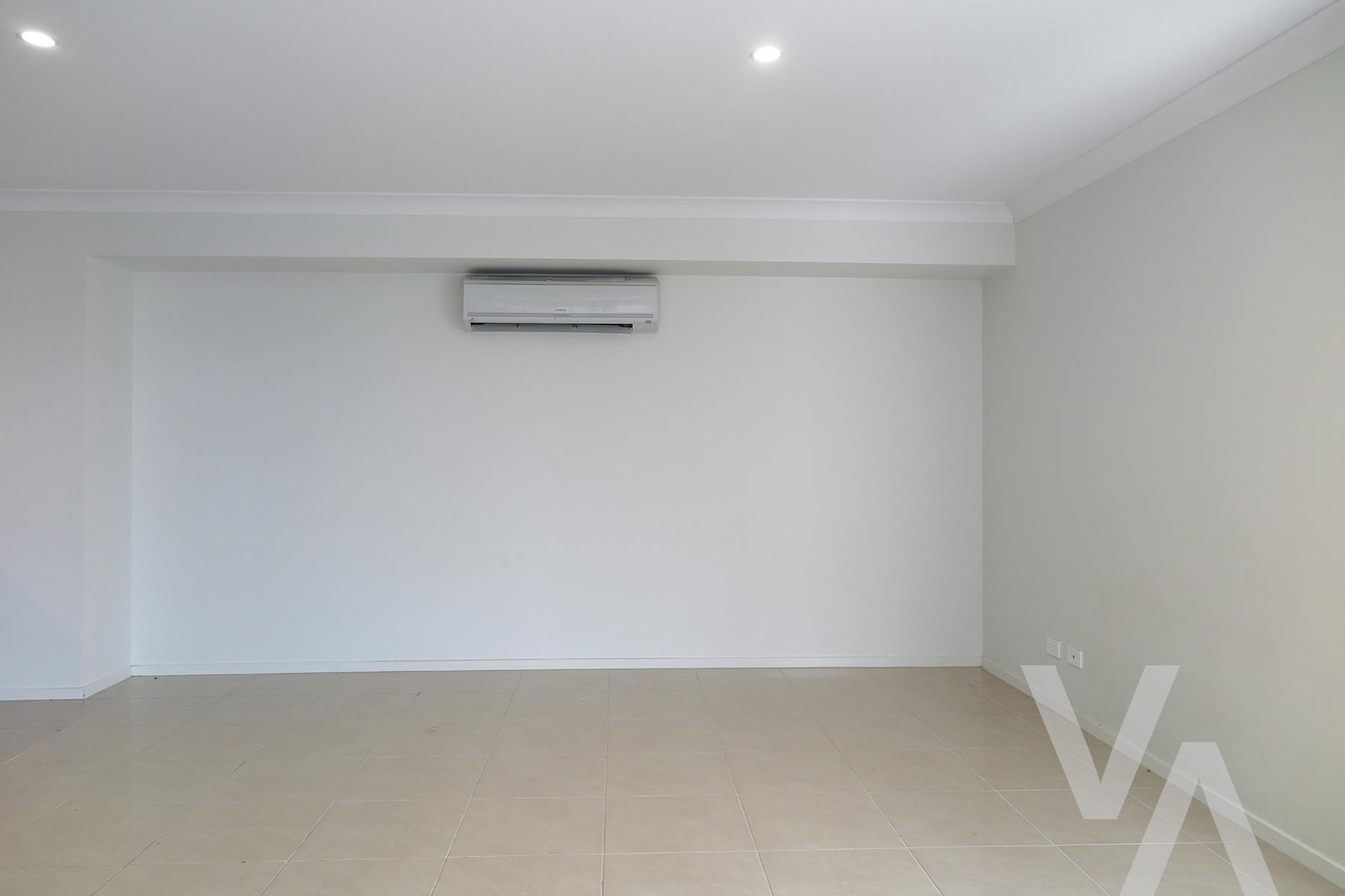 8 Brokenwood Avenue Cliftleigh NSW