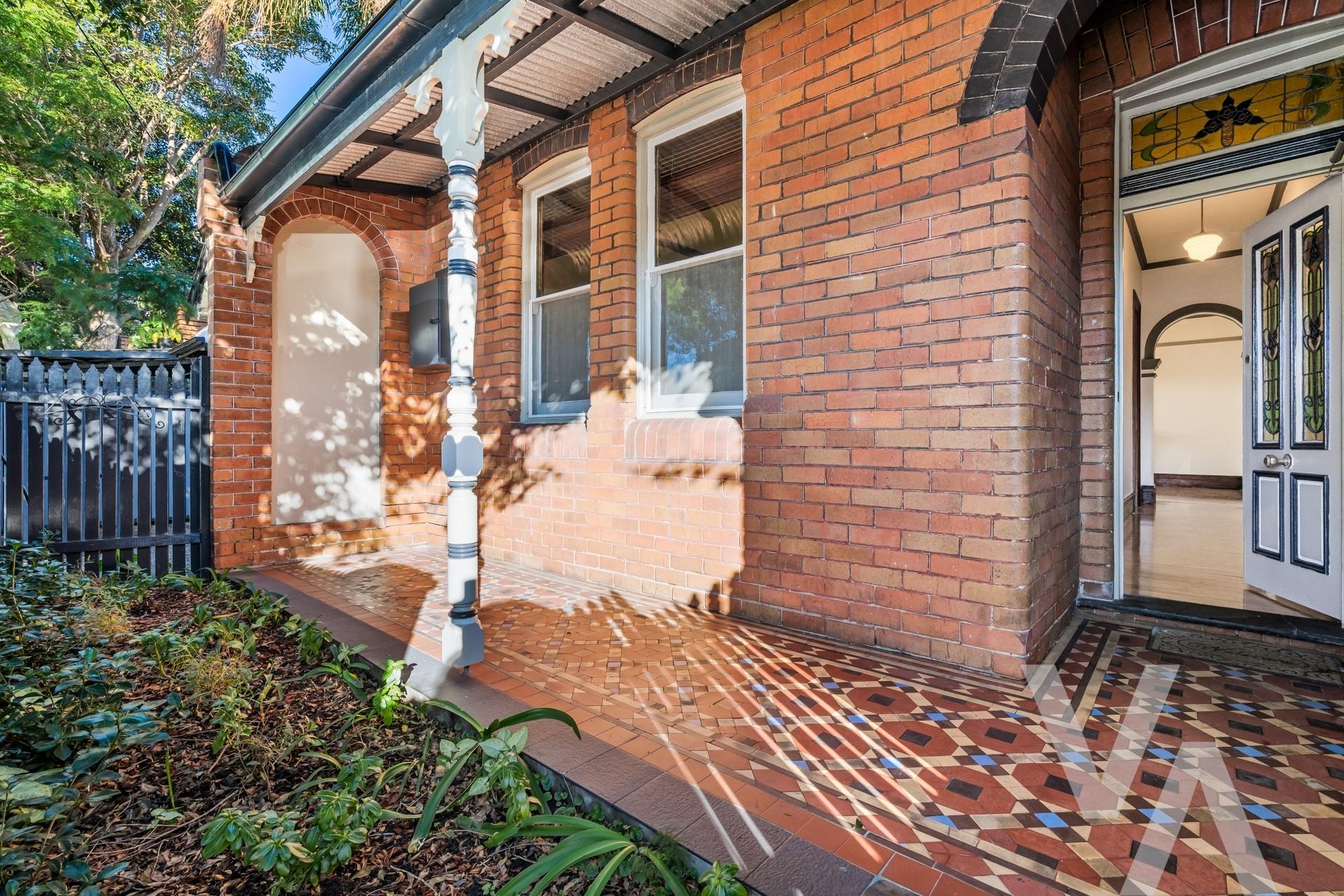 111 Denison Street Hamilton NSW