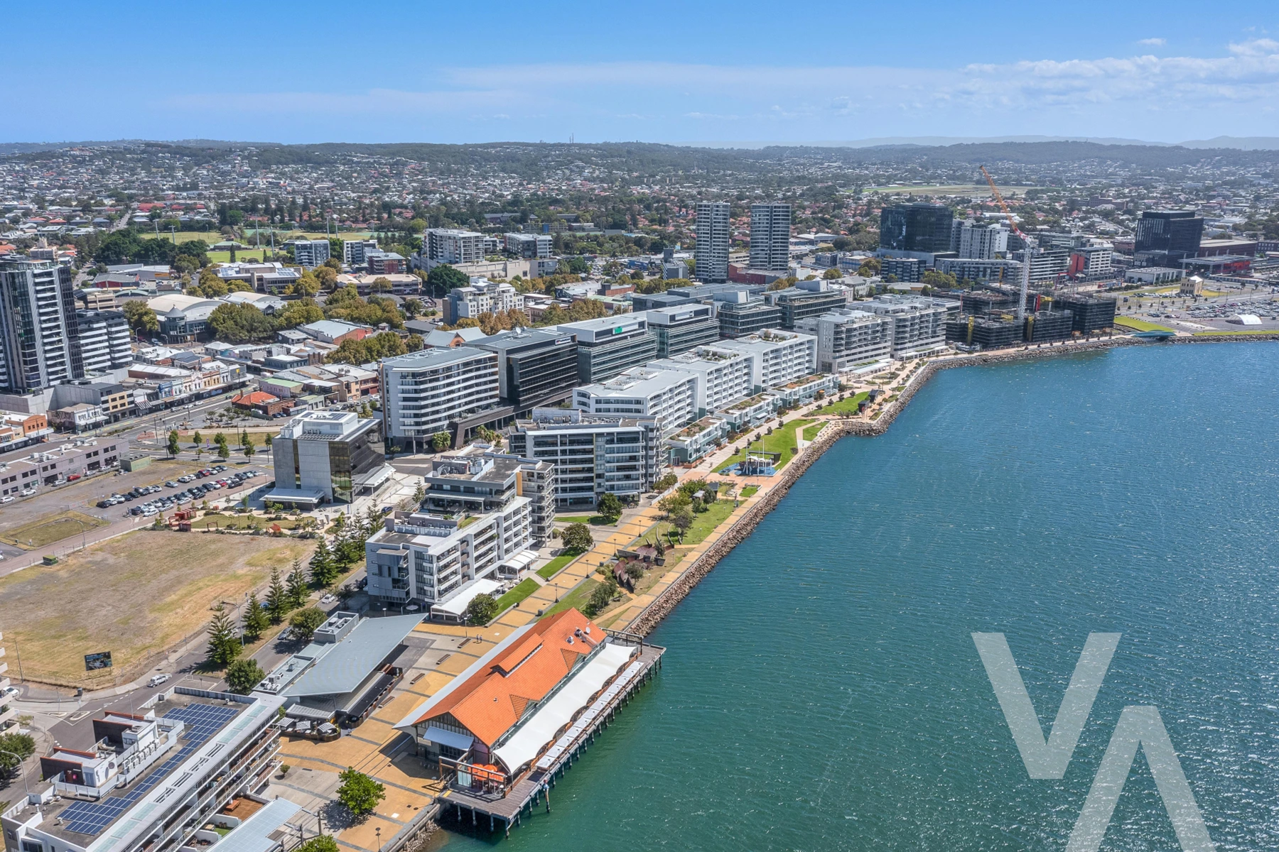 502/19 Honeysuckle Drive Newcastle NSW