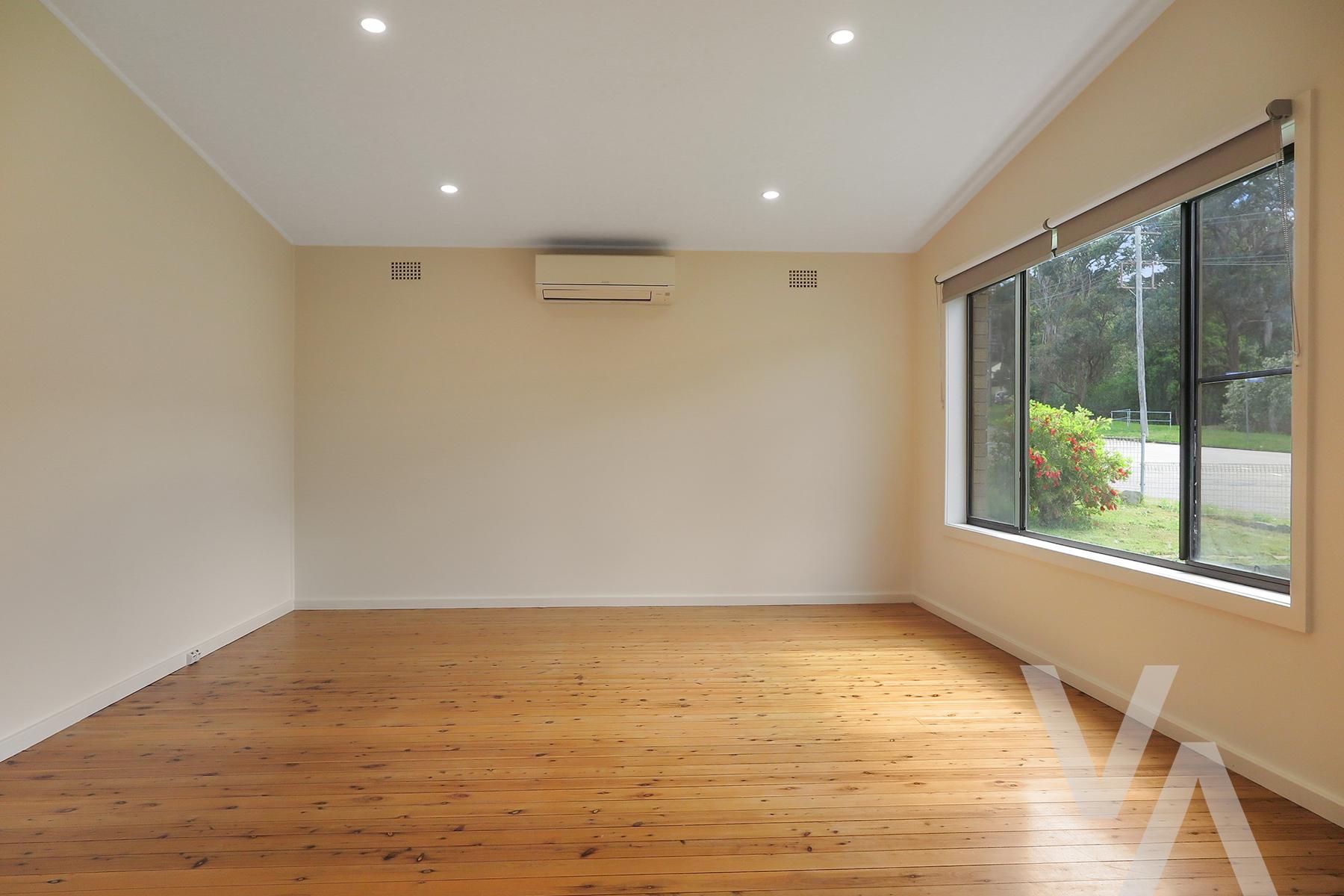 24 Lentara  Road Belmont North NSW