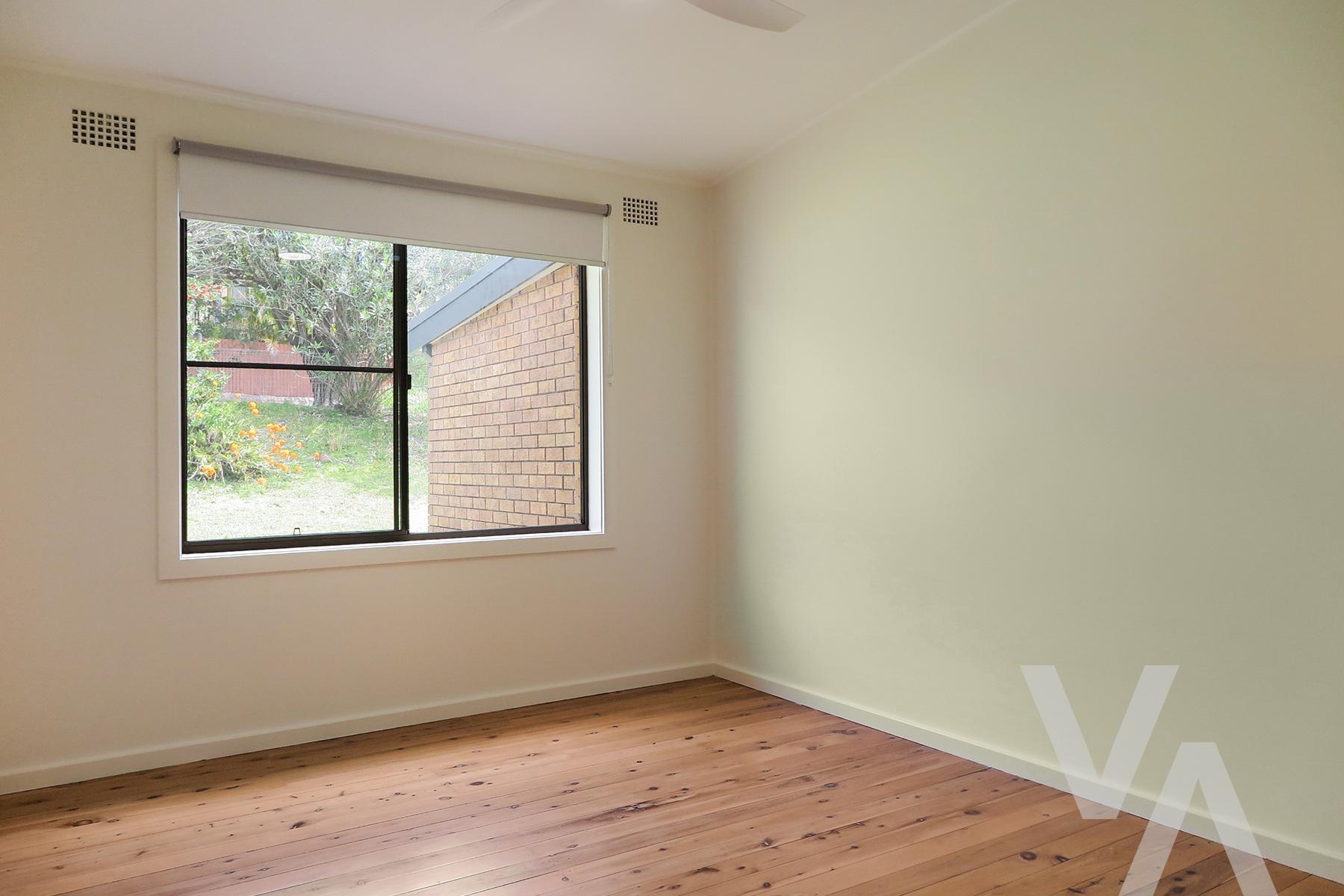 24 Lentara  Road Belmont North NSW