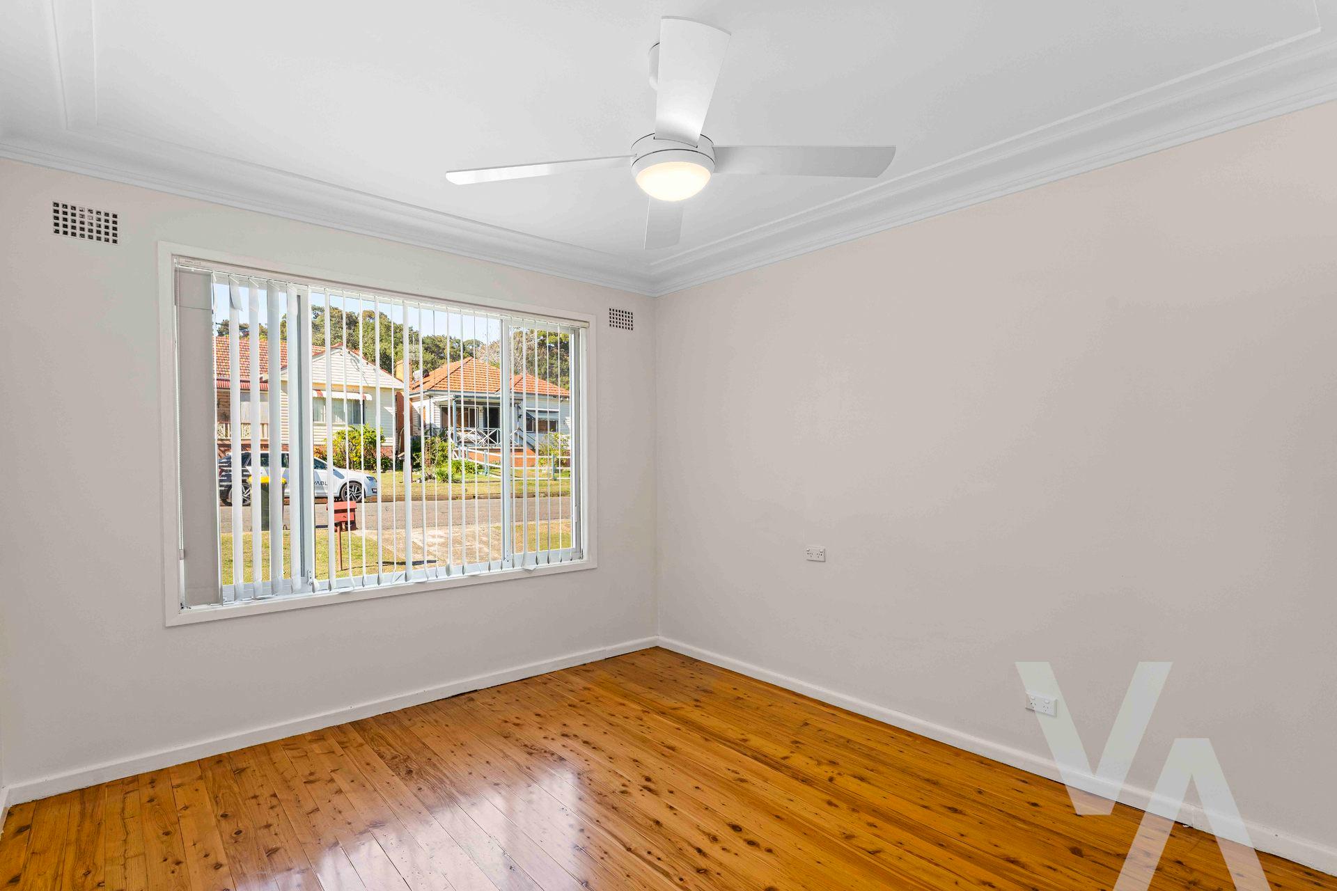 30 Laxton Crescent Belmont North NSW