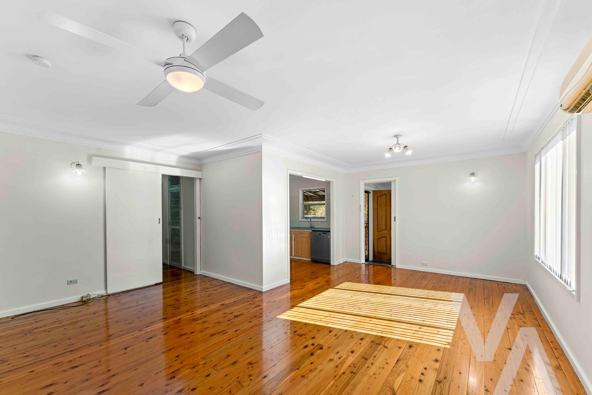 30 Laxton Crescent Belmont North NSW