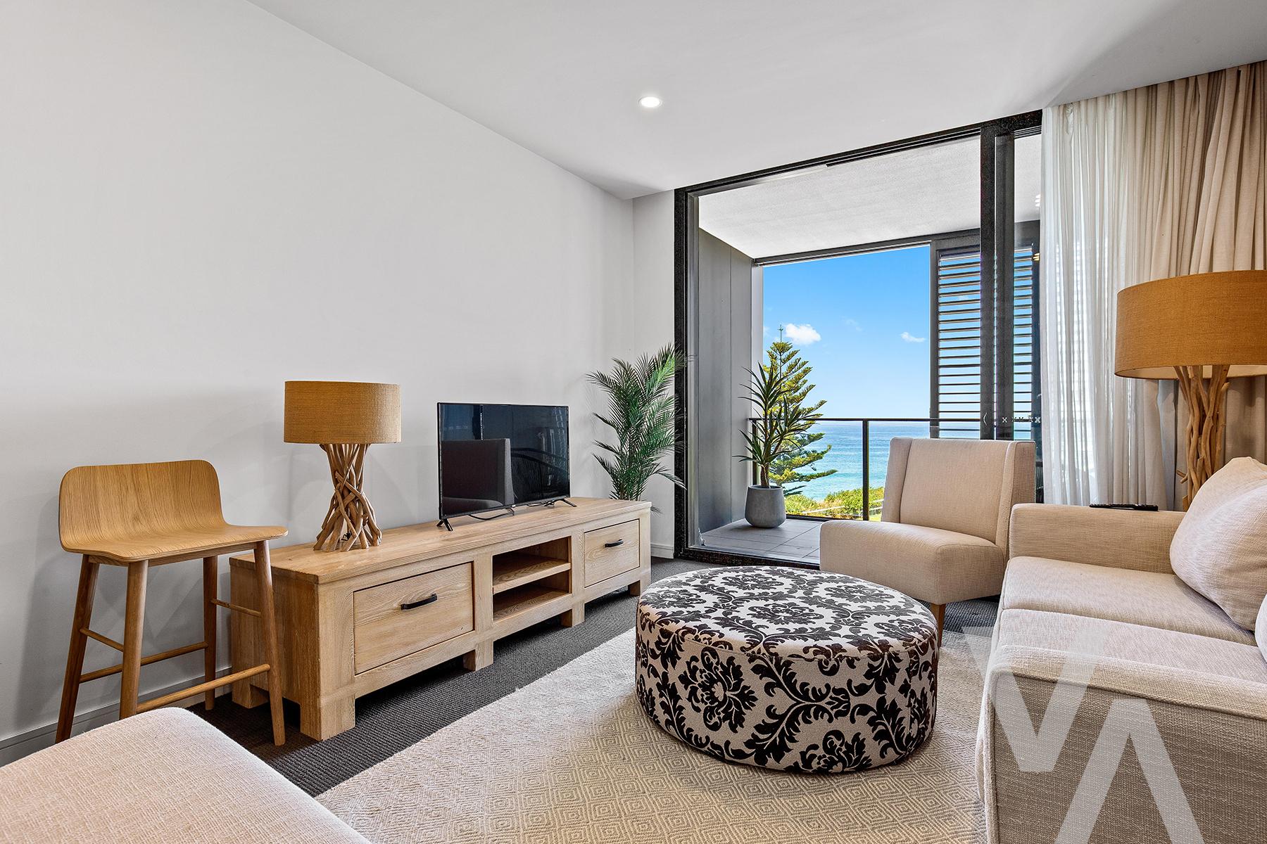 302/77 Shortland  Esplanade Newcastle NSW