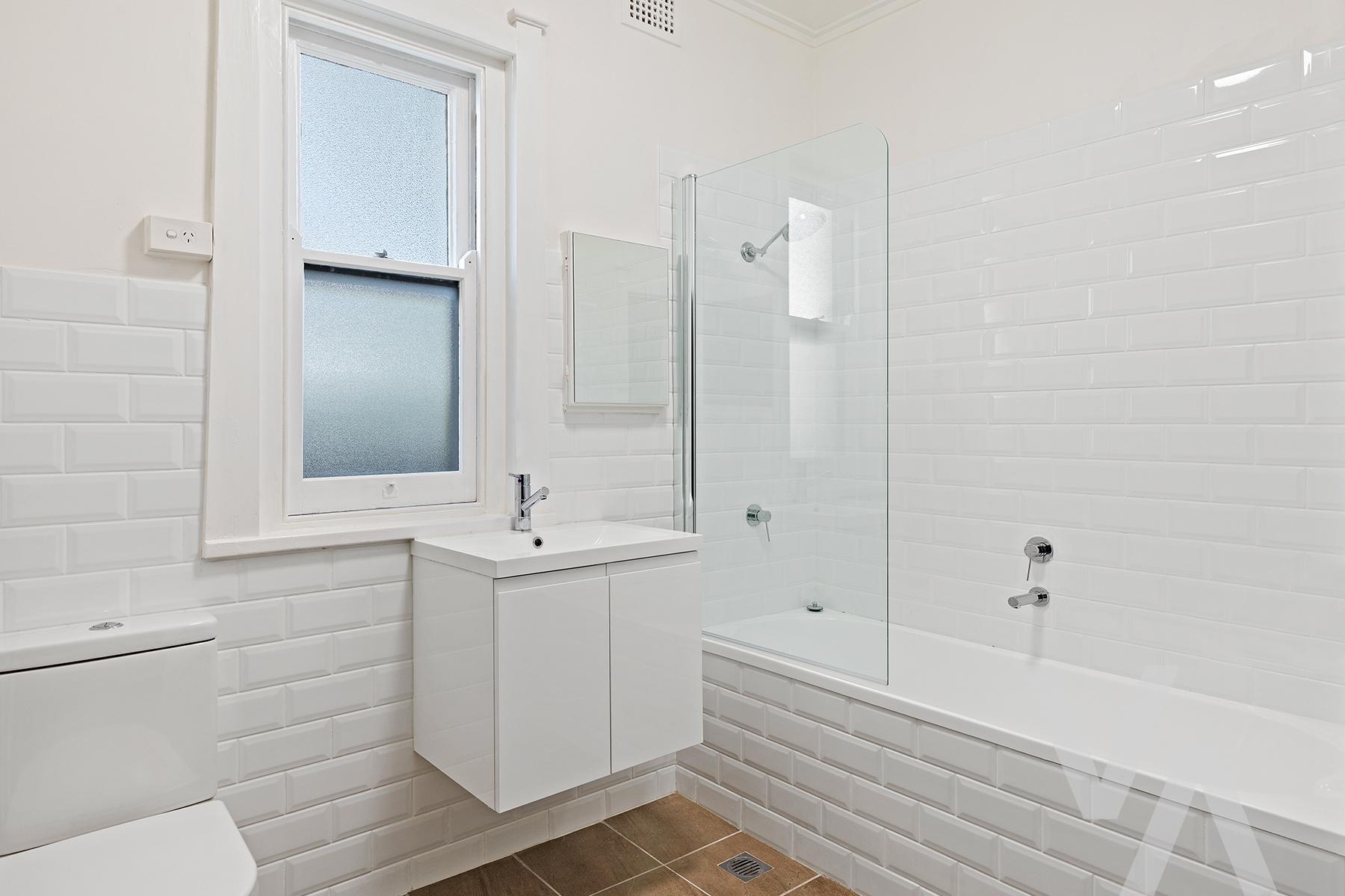 1/33 James Street Hamilton NSW