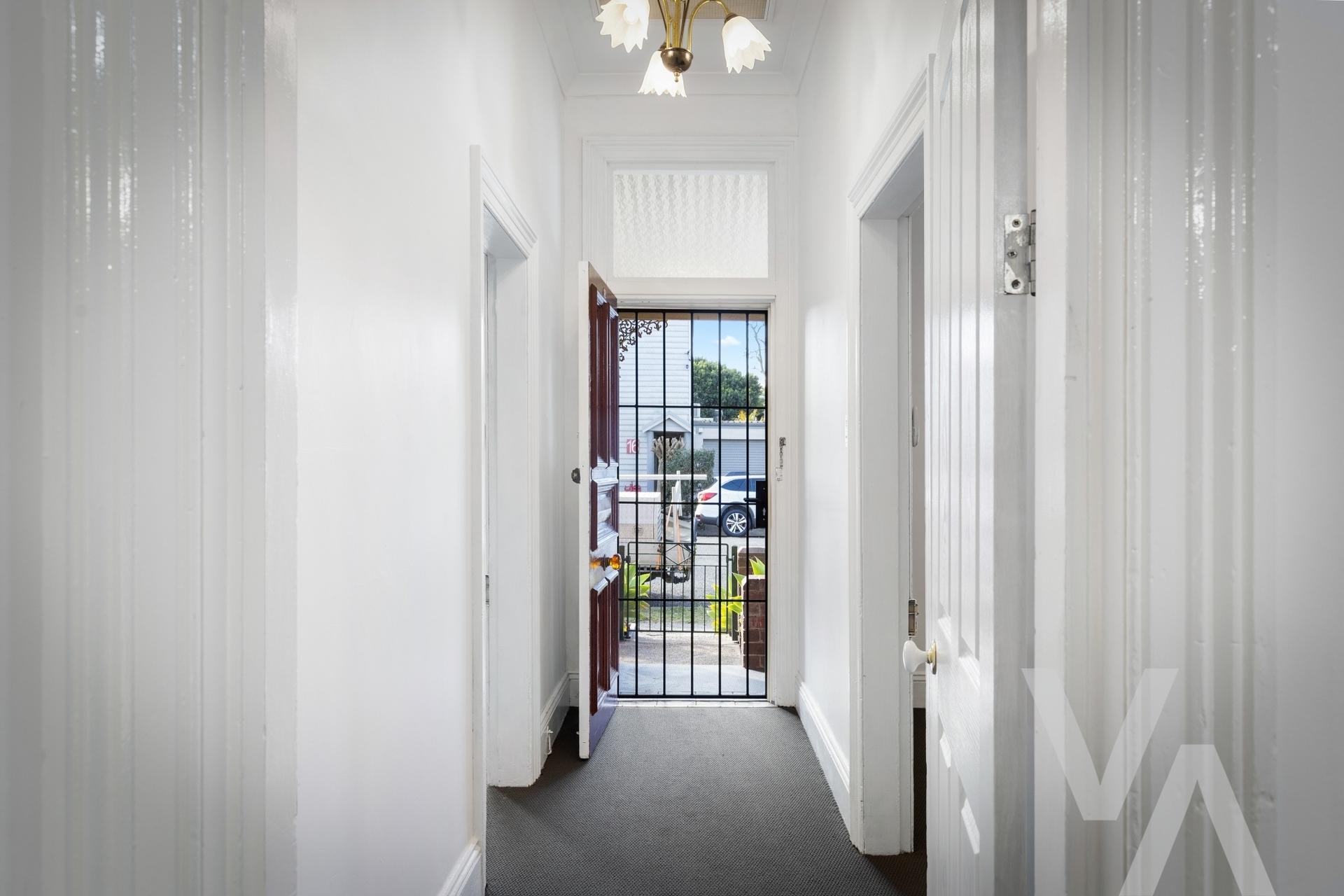 19 Lindsay Street Hamilton NSW