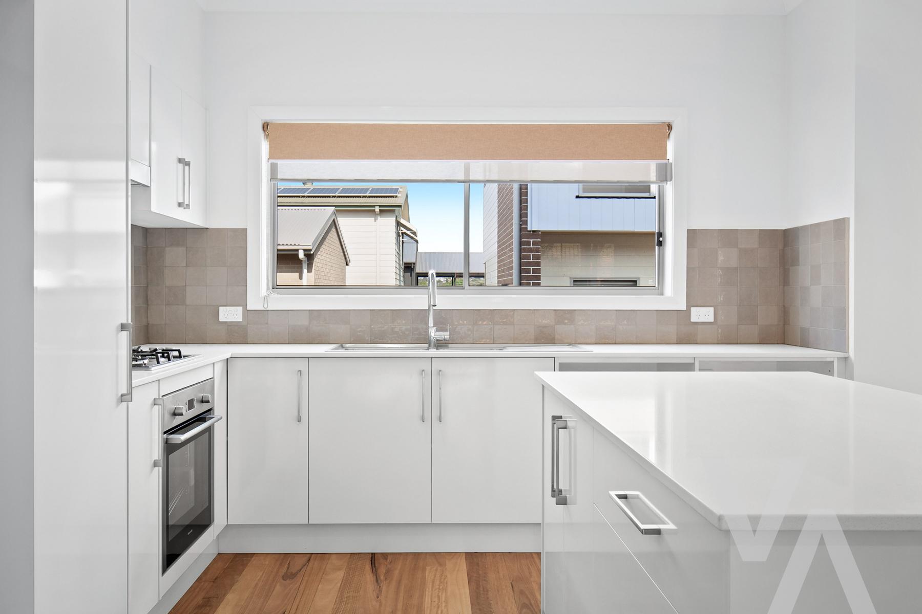 2/143 Lockyer  Street Adamstown NSW