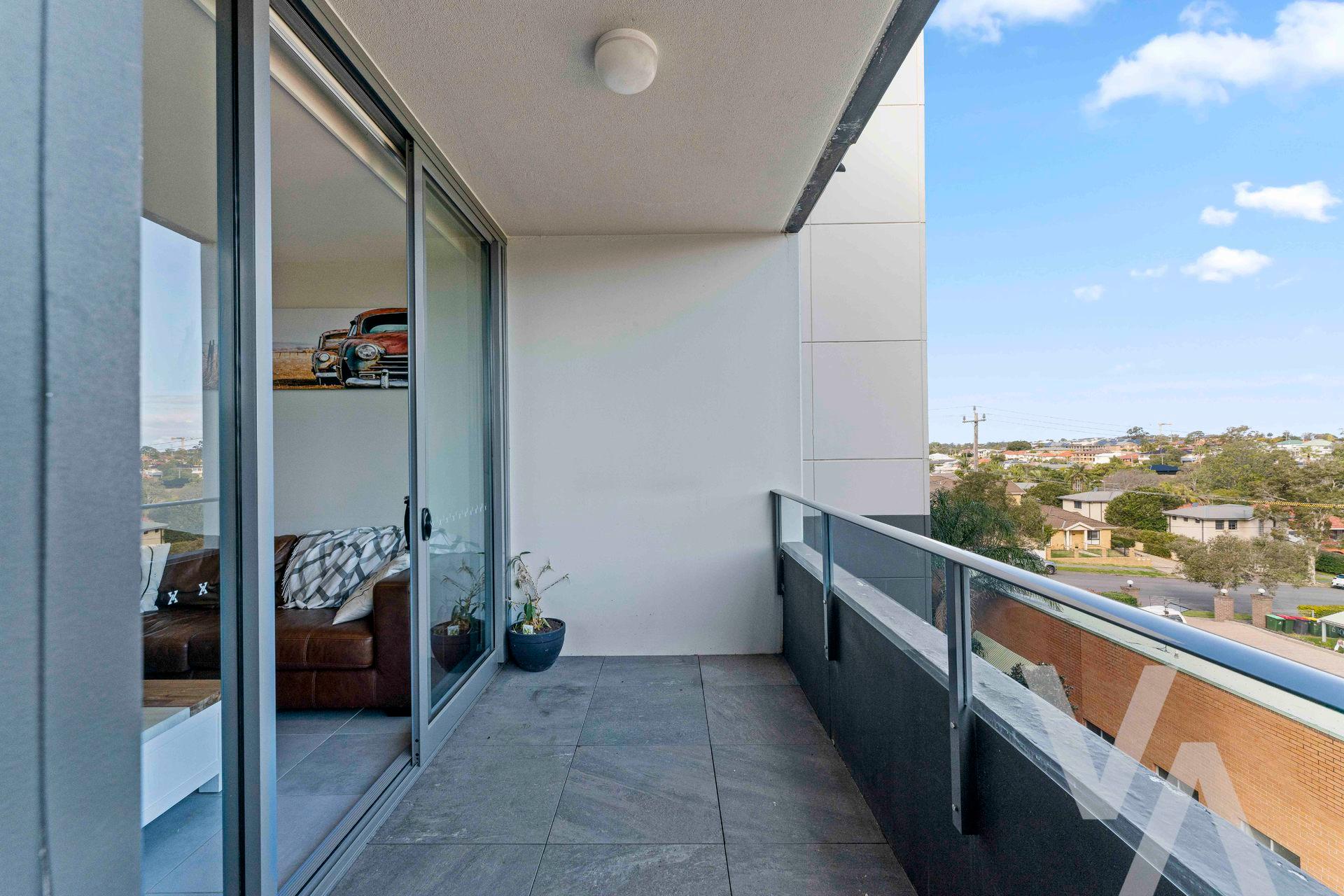 302/6 Charles  Street Charlestown NSW