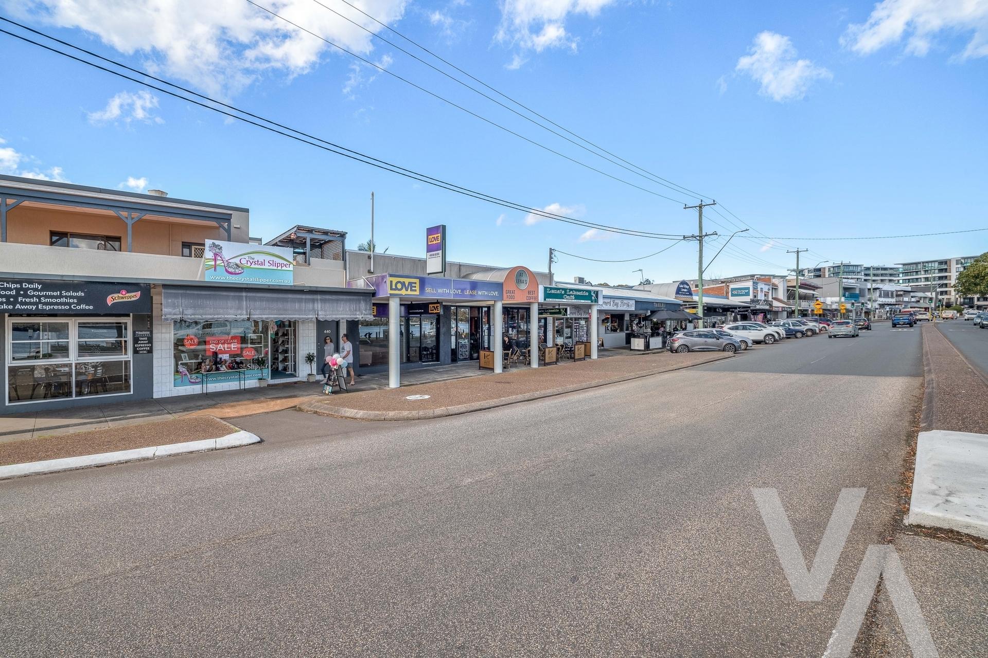 438 The Esplanade Warners Bay NSW