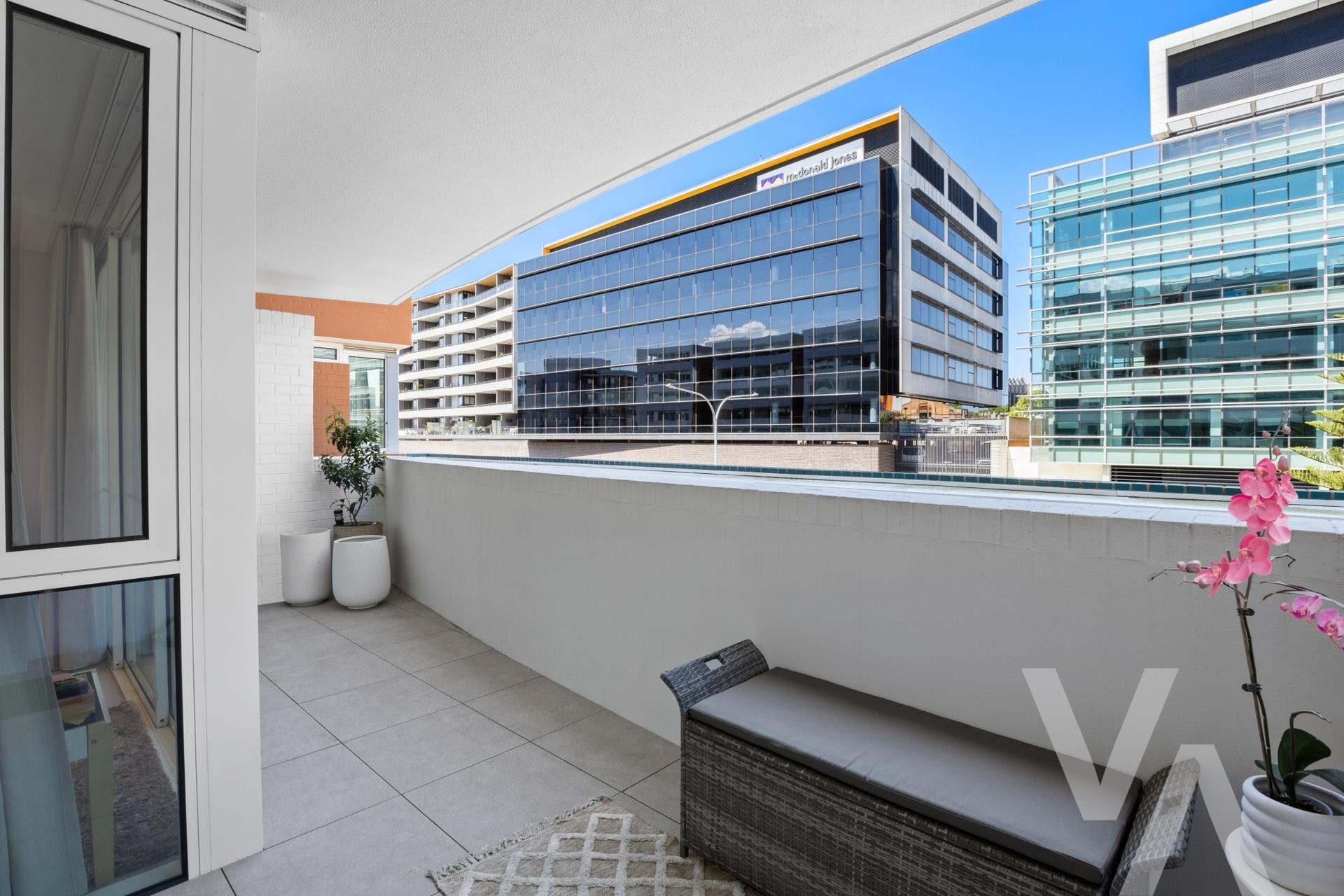 205/23 Honeysuckle Drive Newcastle NSW