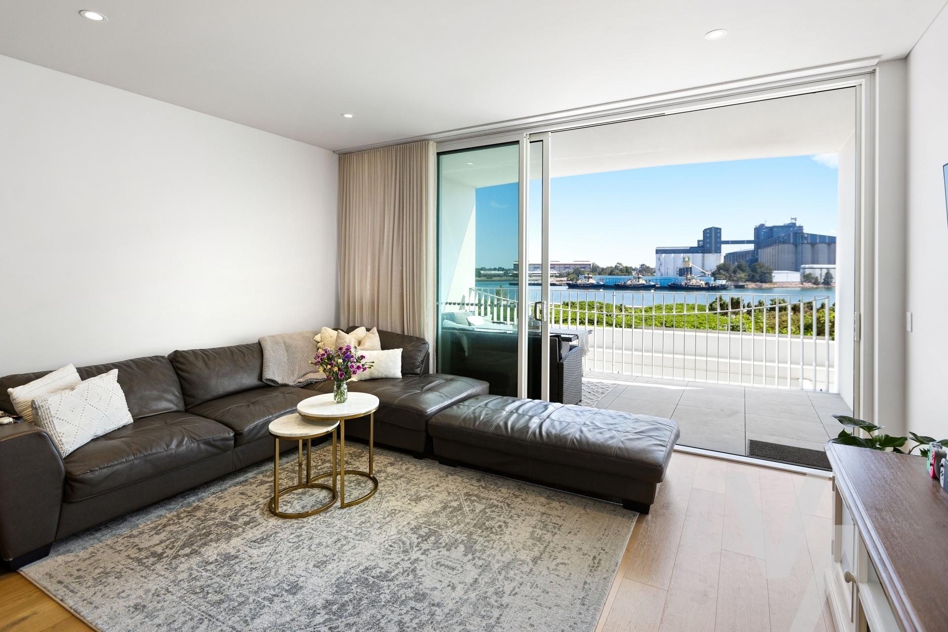 205/23 Honeysuckle Drive Newcastle NSW