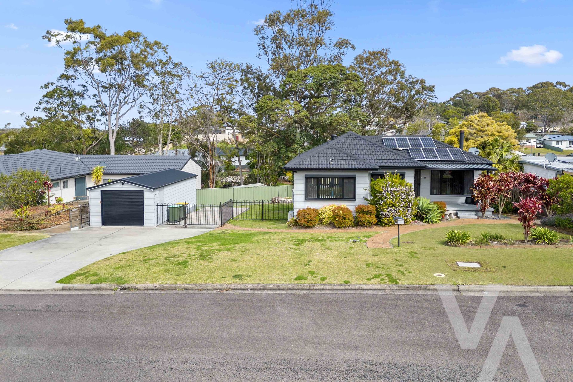 21 Bangalla Street Belmont North NSW