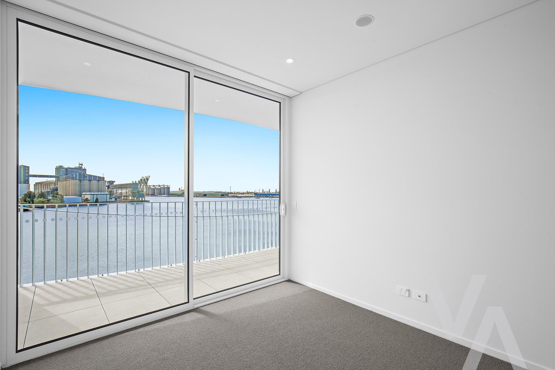 407/23 Honeysuckle  Drive Newcastle NSW