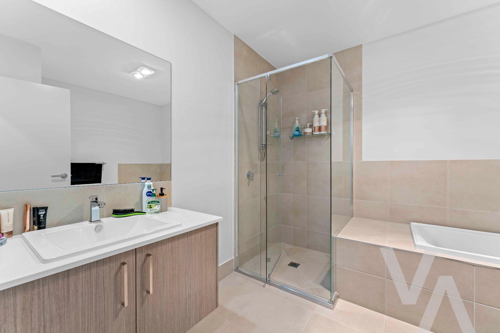 2/192 Denton Park Drive Aberglasslyn NSW
