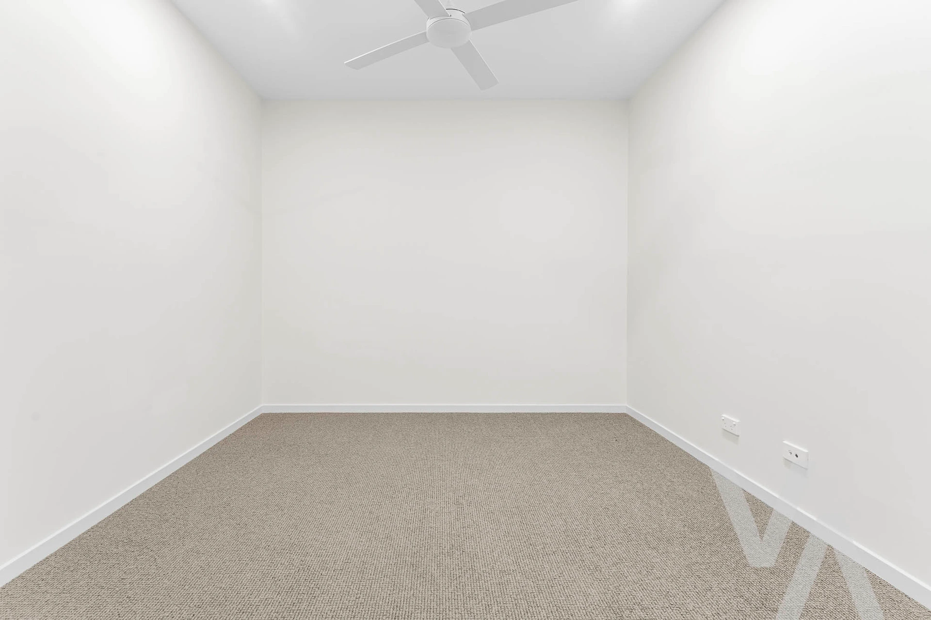 1/192 Denton Park Drive Aberglasslyn NSW