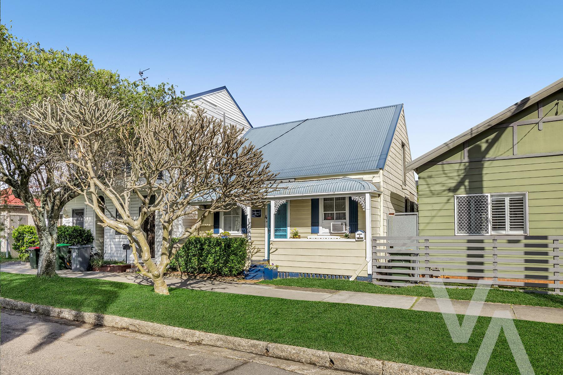 4 Hargrave Street Carrington NSW