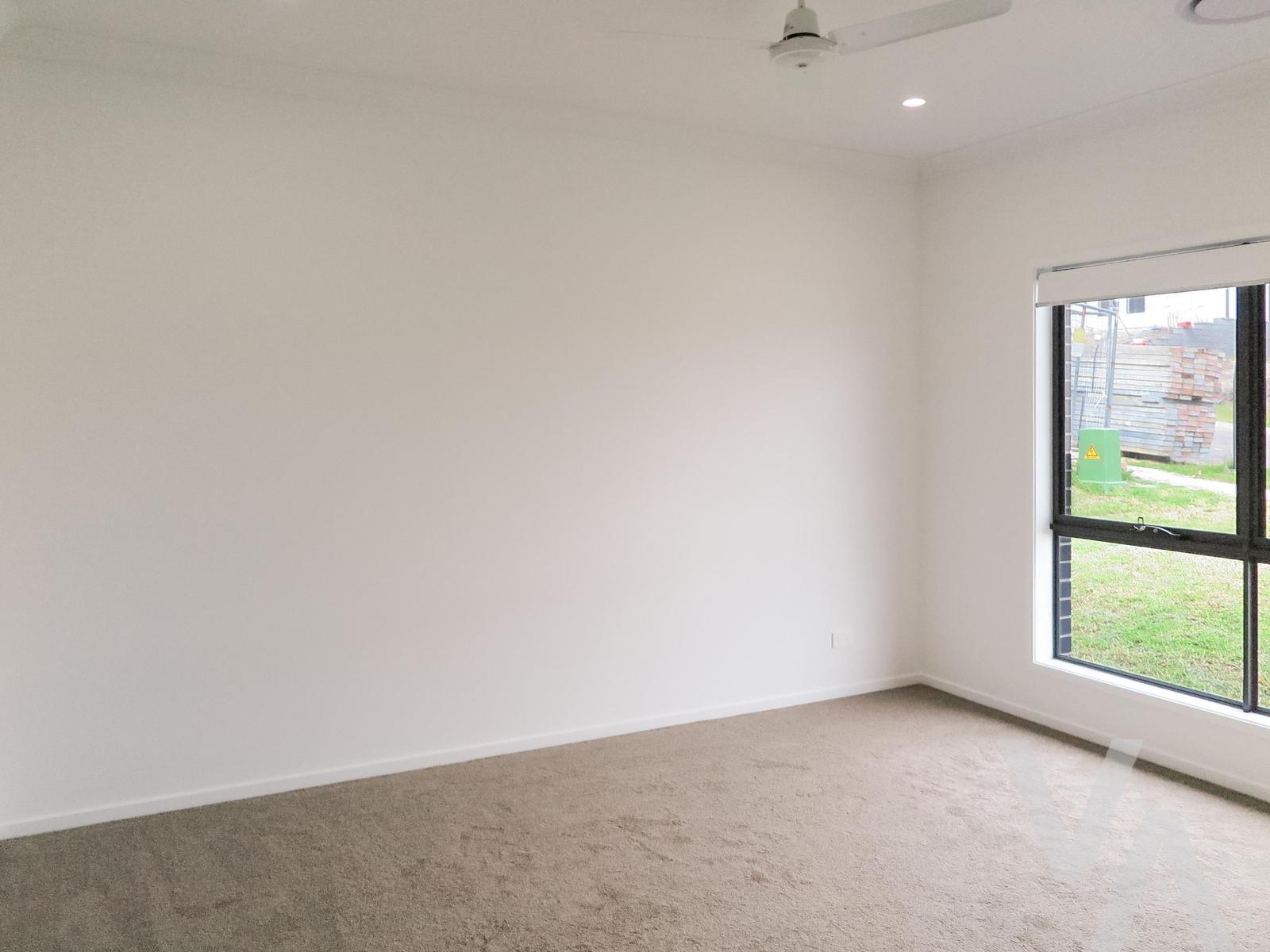 15 Mortlock Road Cameron Park NSW