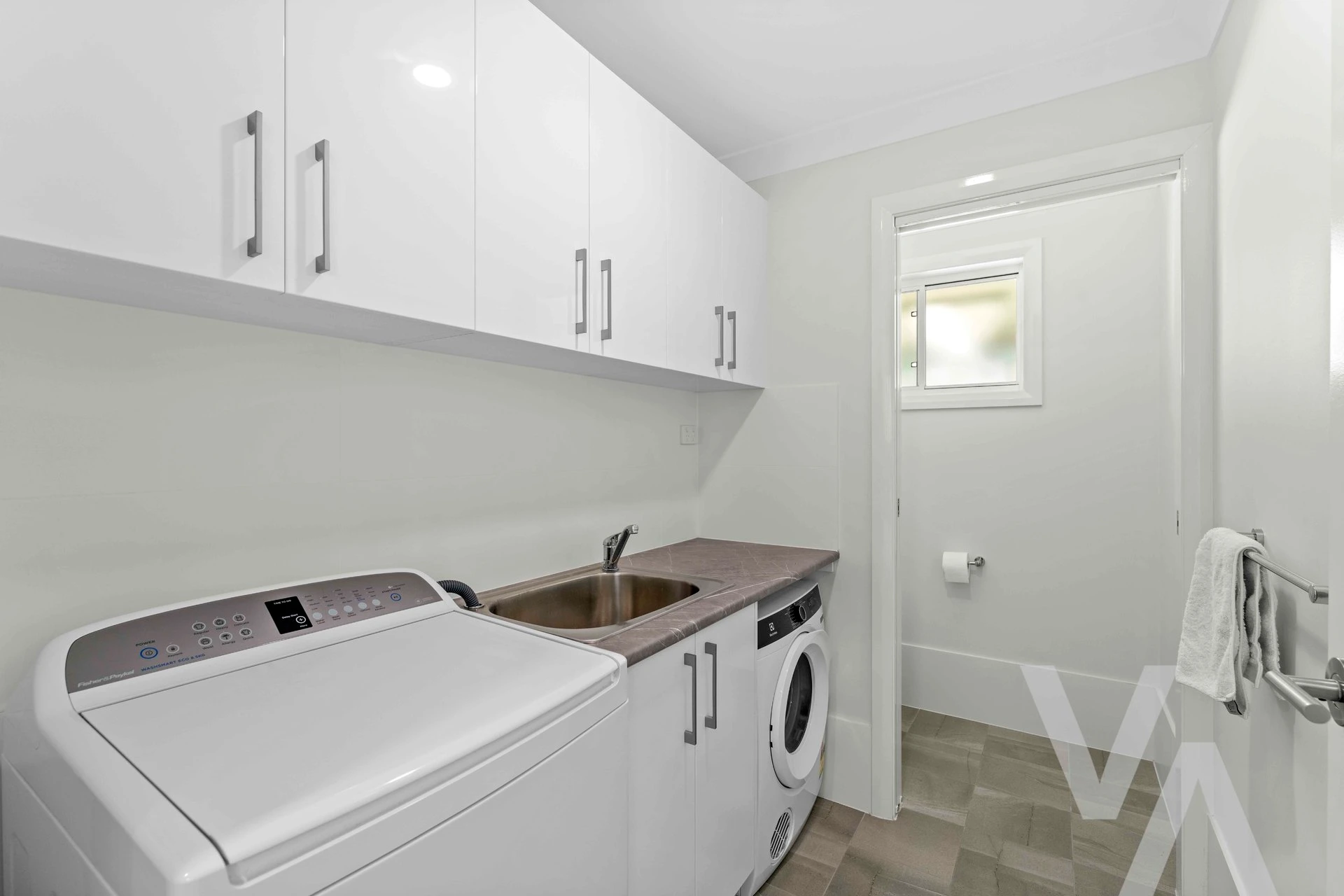 4 Richmond Terrace Elermore Vale NSW