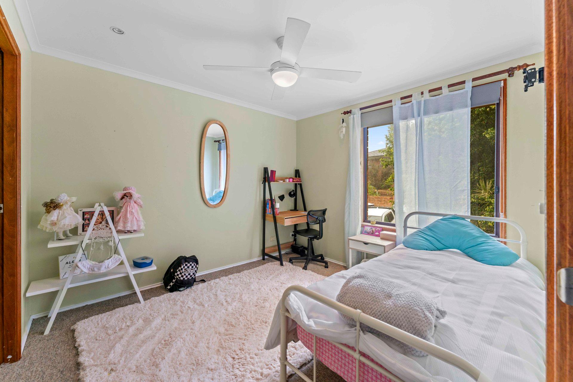 35 Dangerfield Drive Elermore Vale NSW