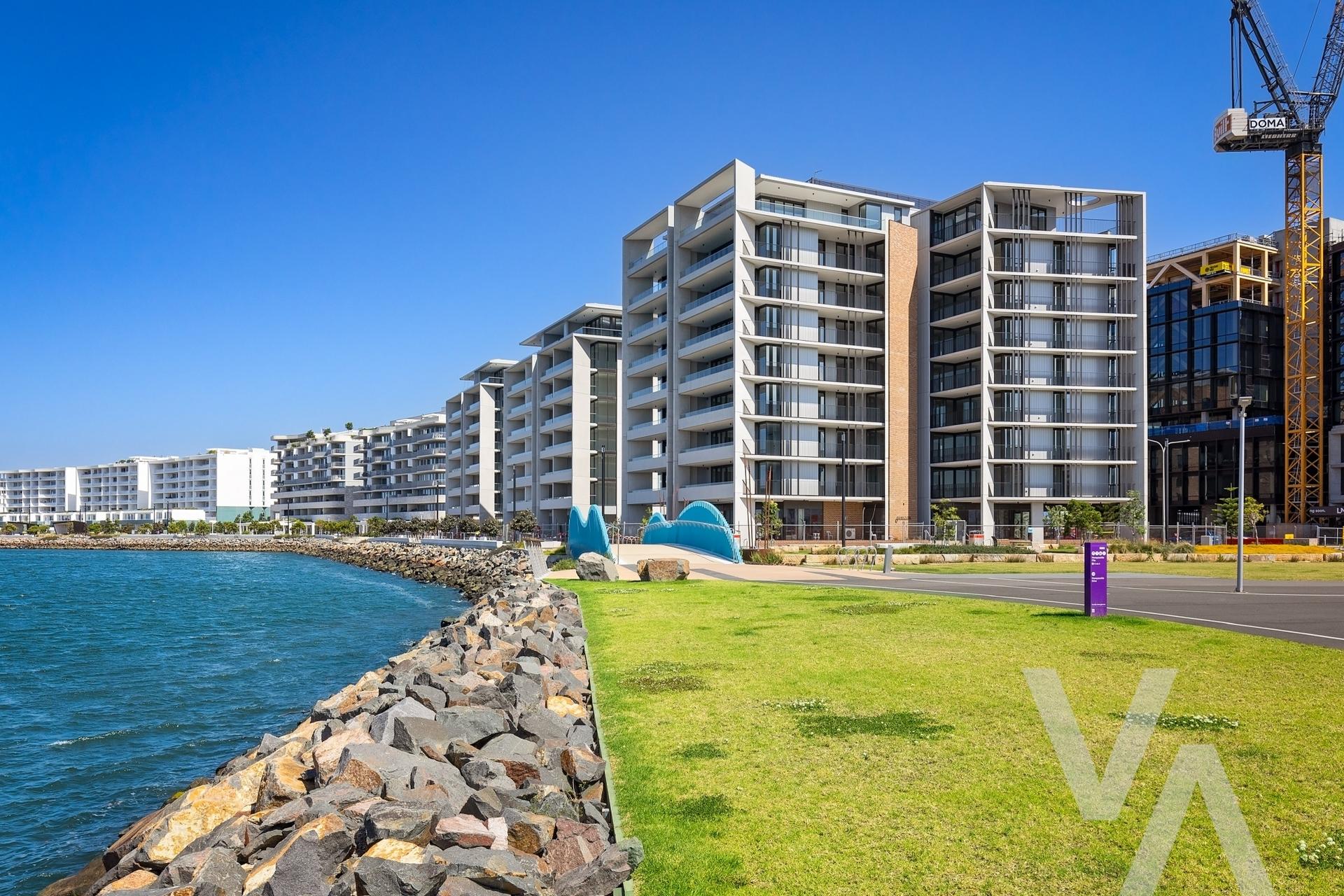 603/43 Honeysuckle Drive Newcastle NSW