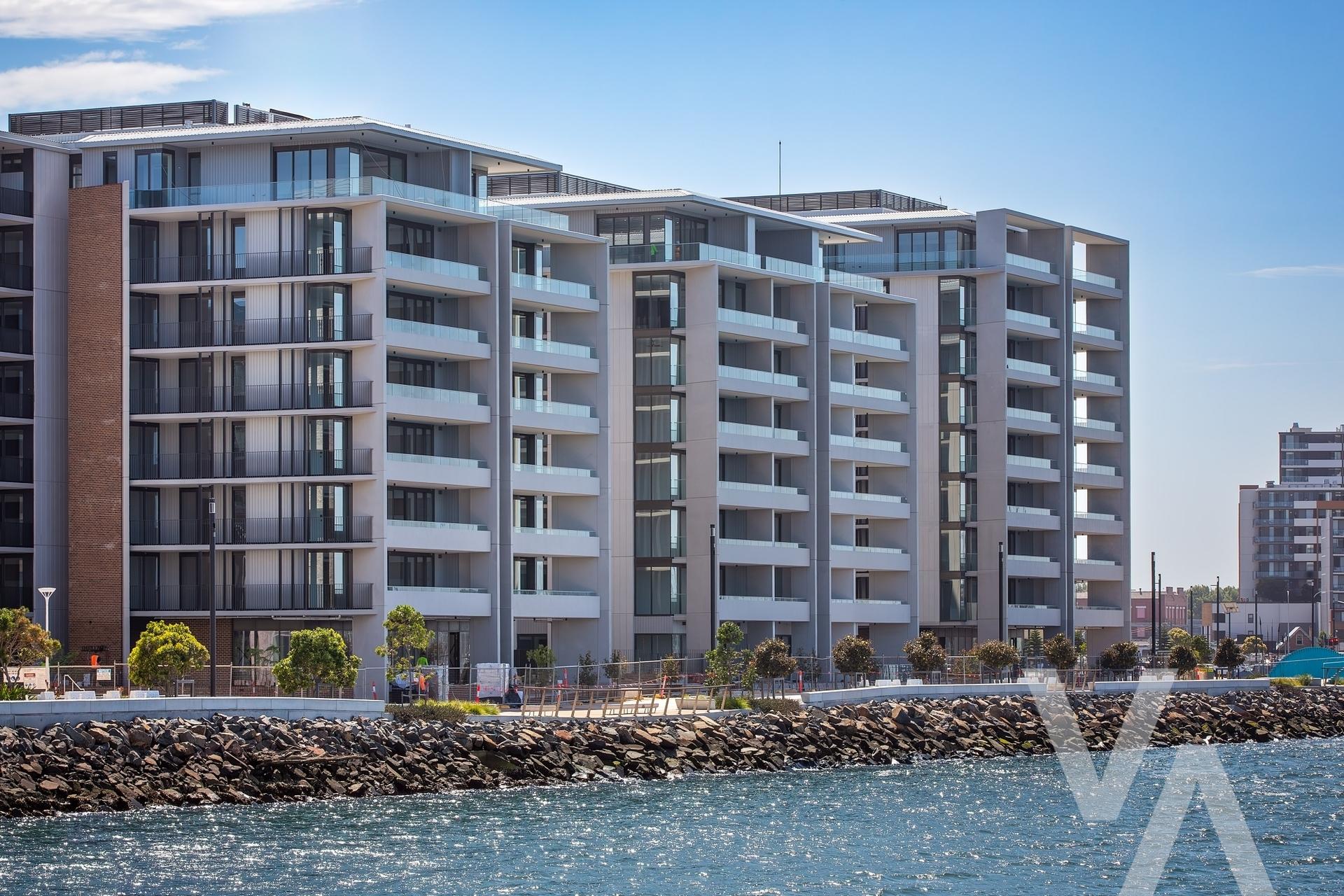 603/43 Honeysuckle Drive Newcastle NSW
