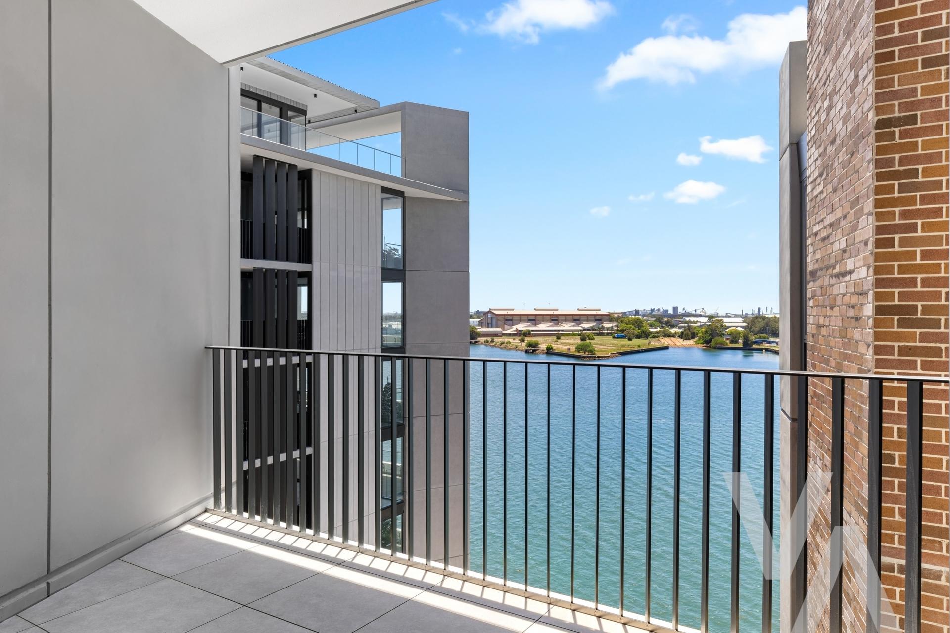 603/43 Honeysuckle Drive Newcastle NSW