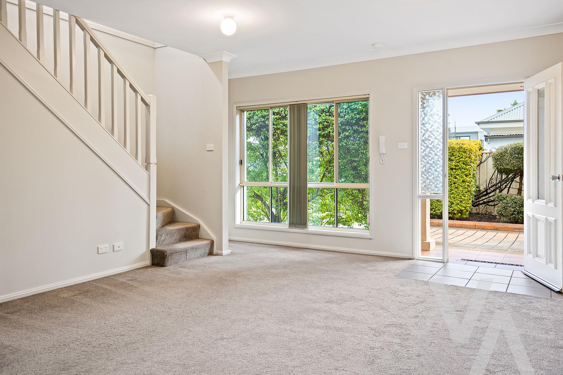 2/20 Winsor  Street Merewether NSW