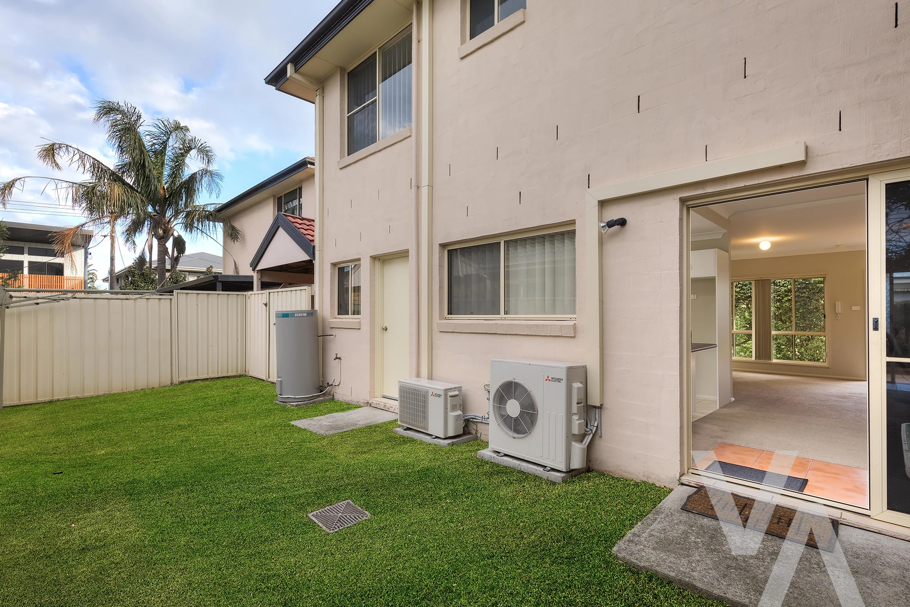 2/20 Winsor Street Merewether NSW