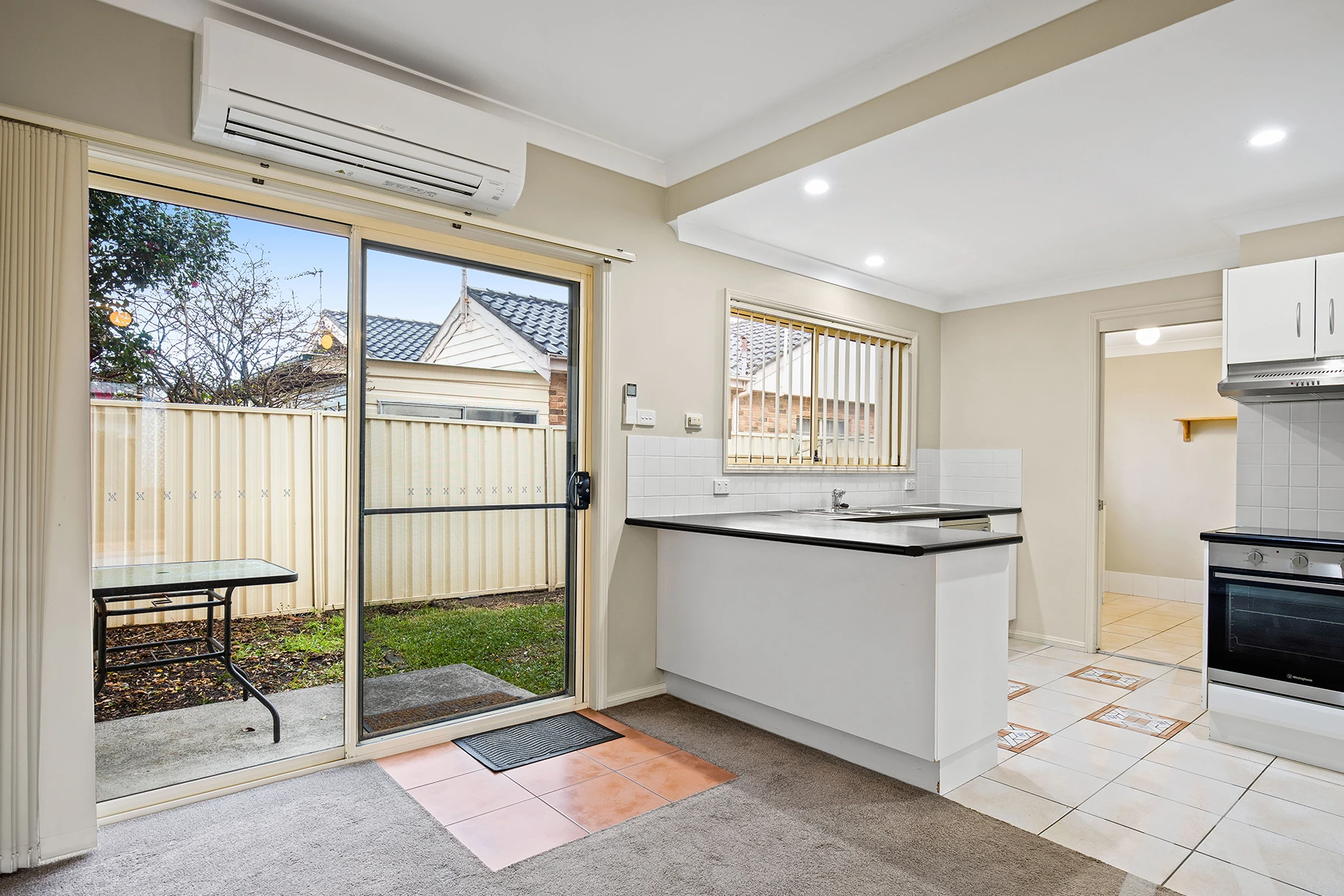 2/20 Winsor Street Merewether NSW