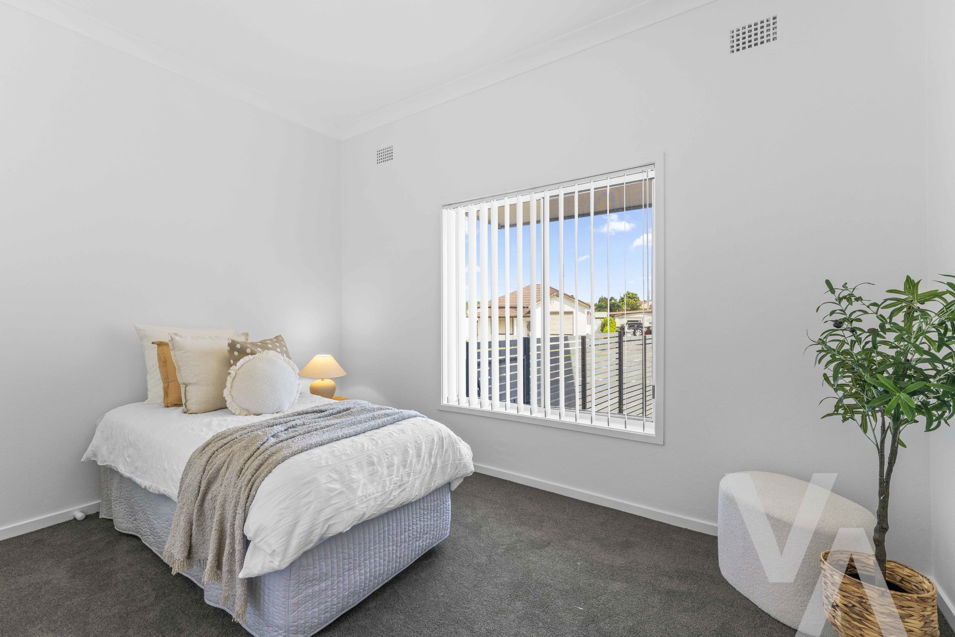 1/66 Tudor Street Belmont NSW