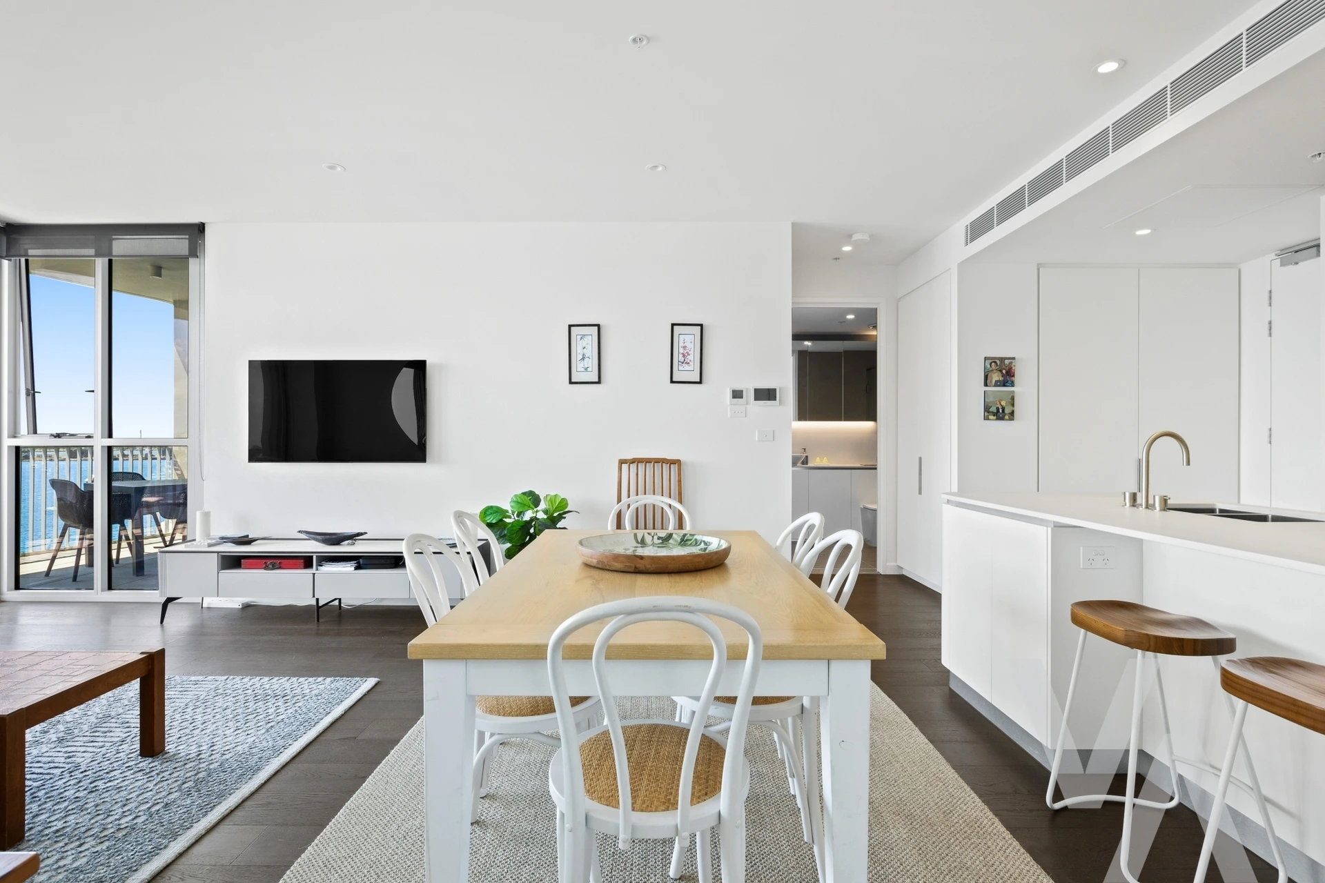 509/33 Honeysuckle Drive Newcastle NSW