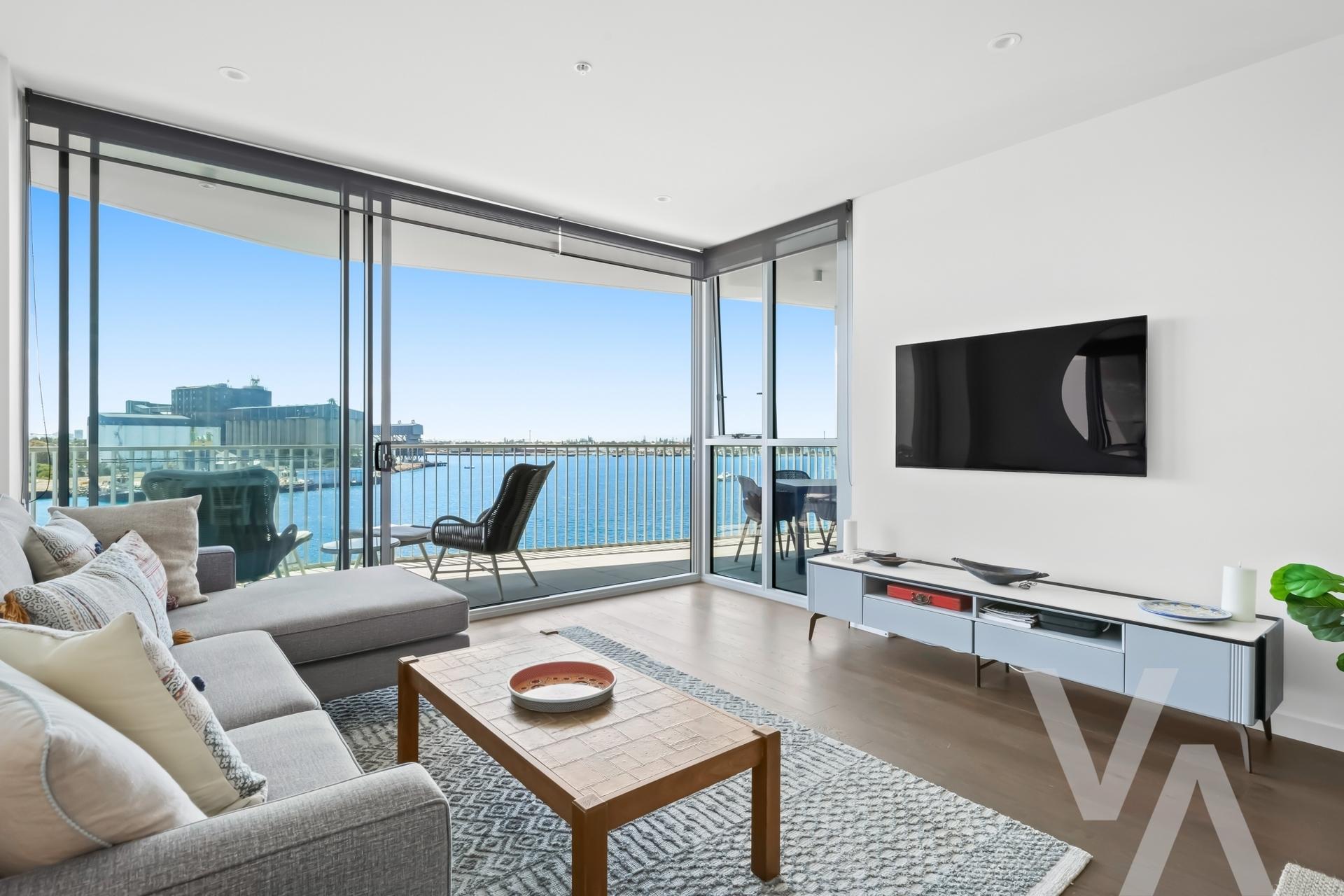 509/33 Honeysuckle Drive Newcastle NSW