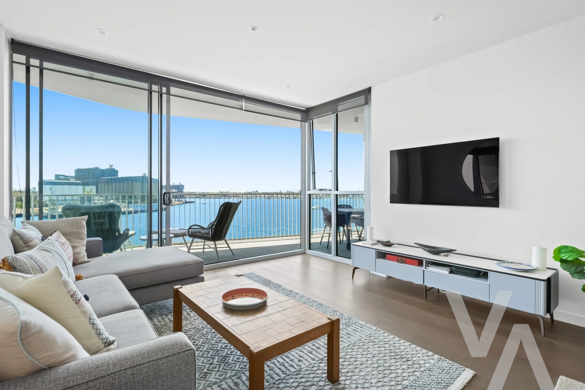 509/33 Honeysuckle Drive Newcastle NSW