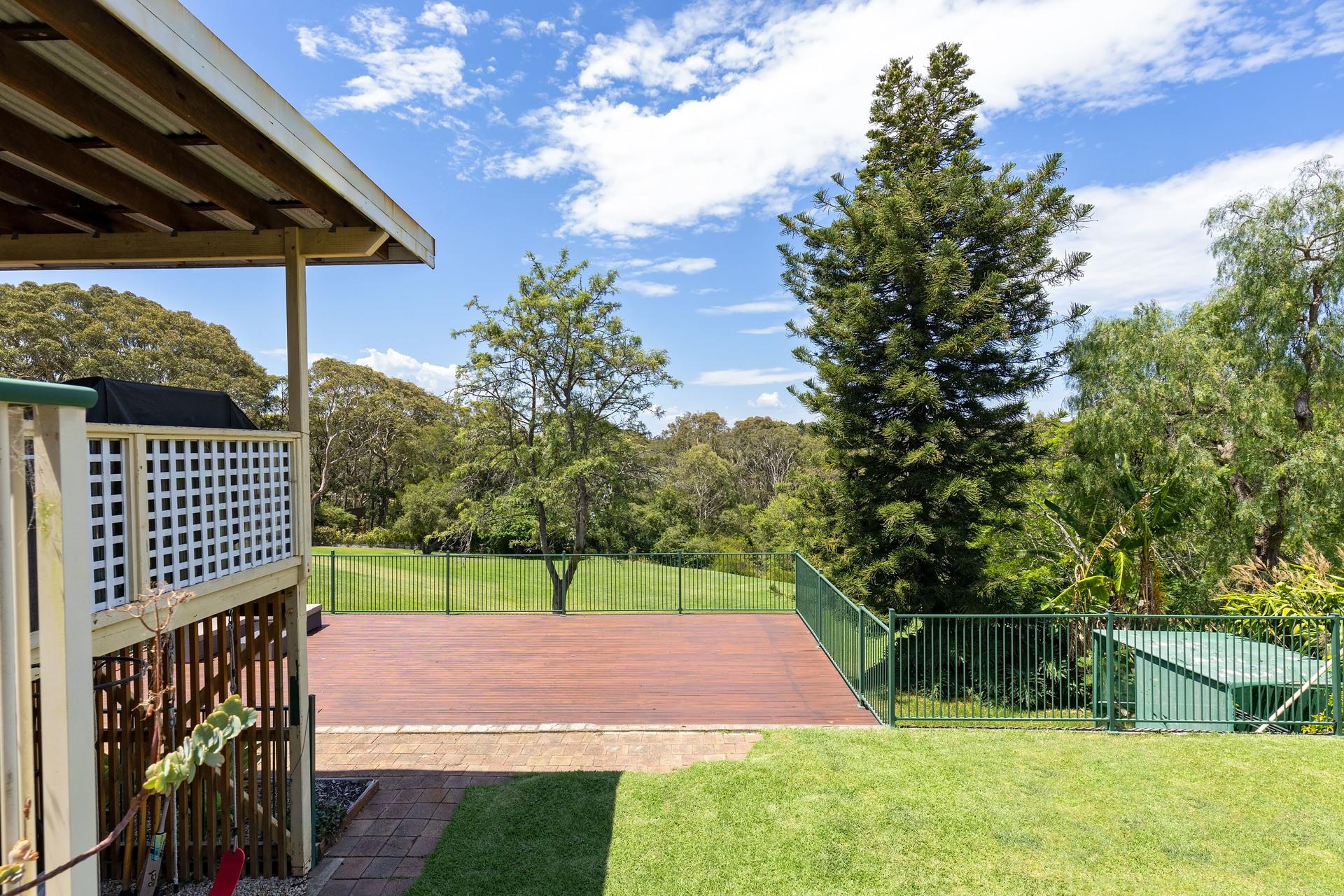 24 Hillcrest  Parade Highfields NSW