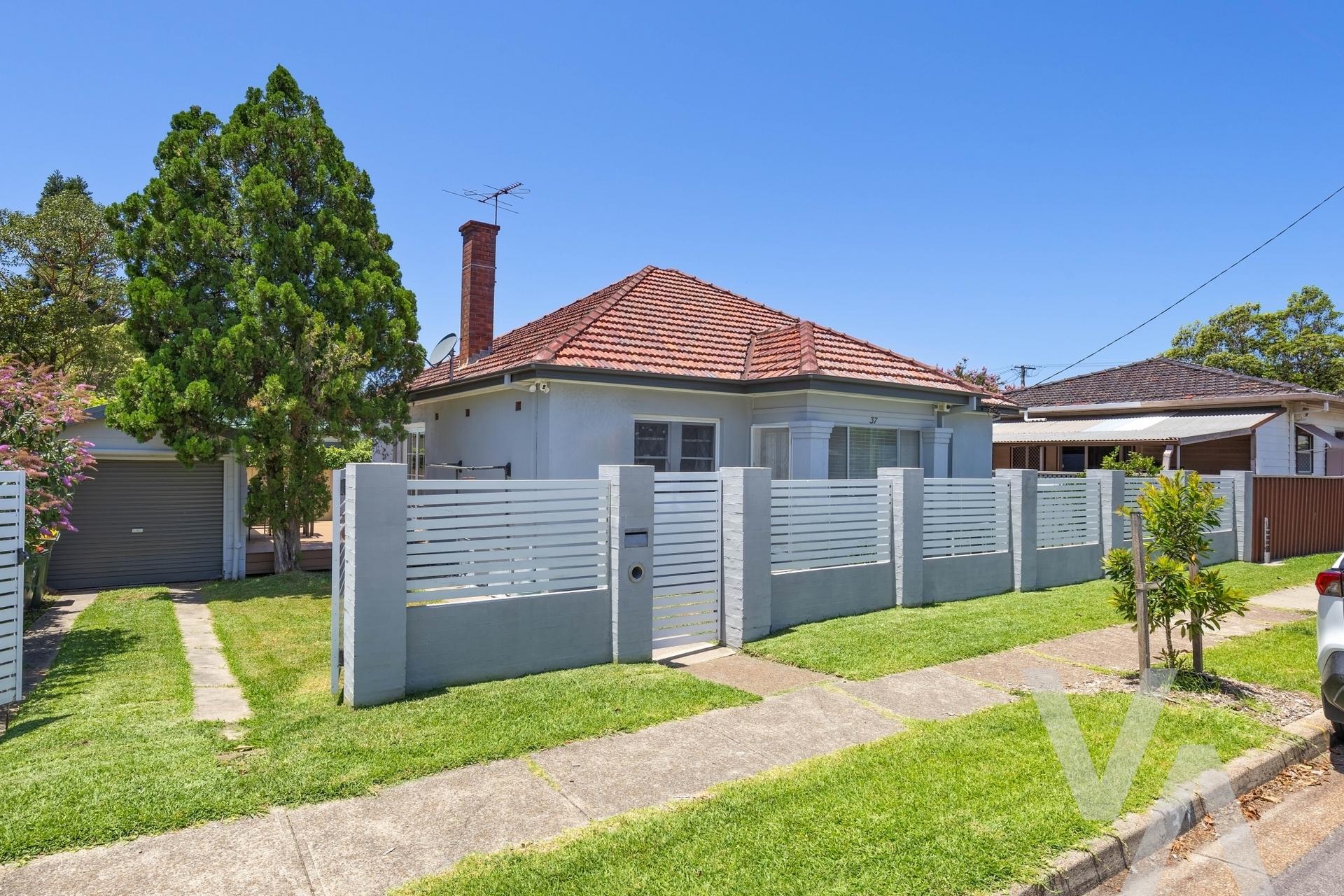 37 Steel Street Hamilton NSW