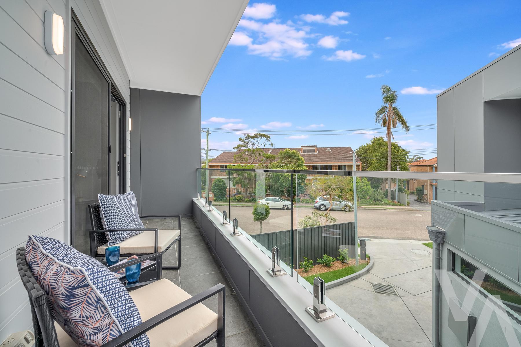 2/165 Teralba  Road Adamstown NSW