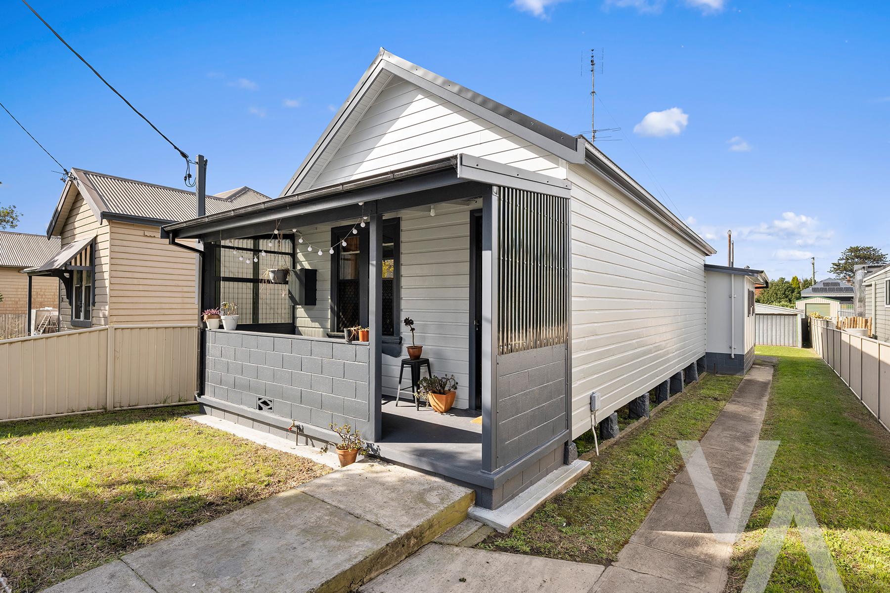 19 Carrington  Street Mayfield NSW
