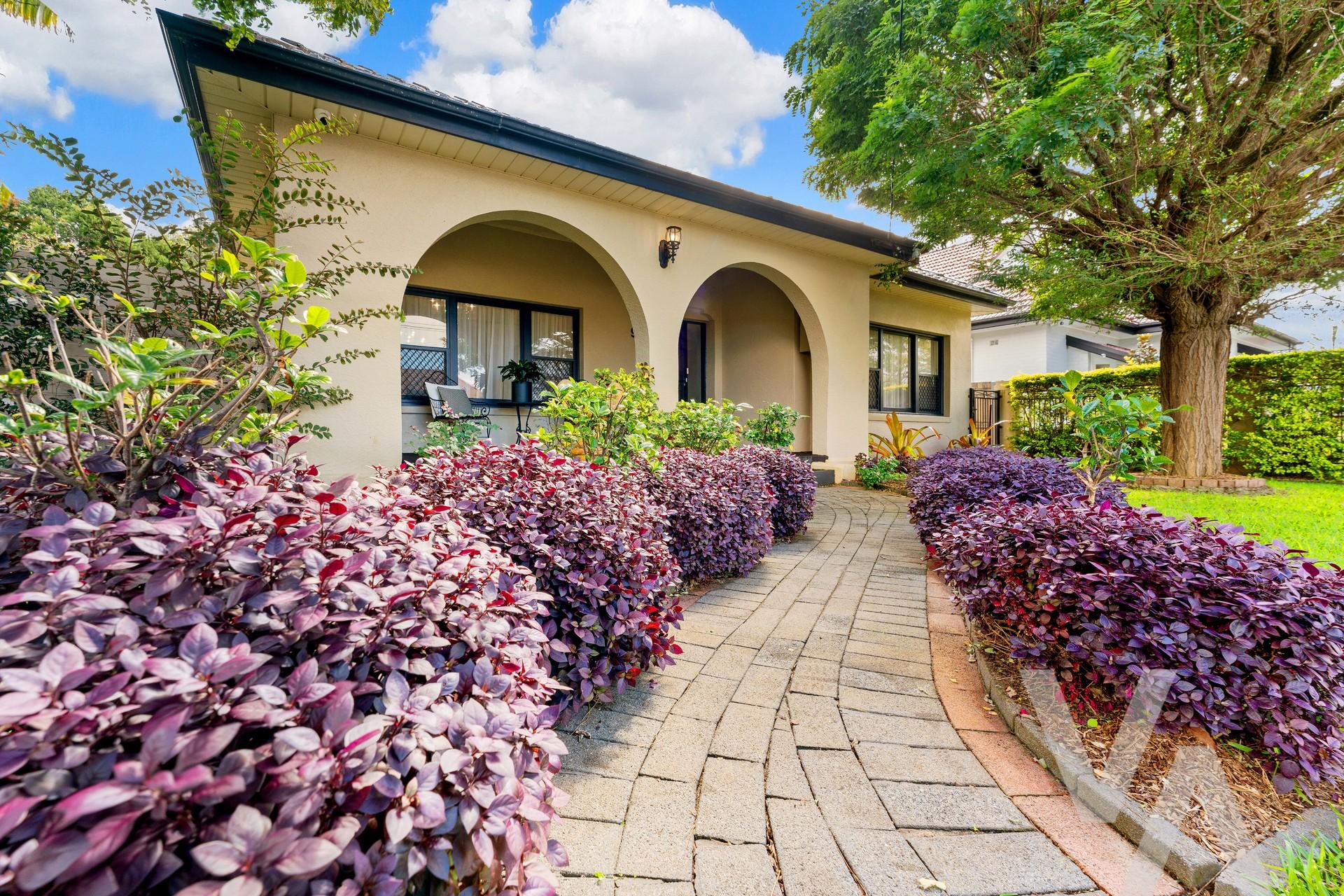 94 National Park Street Hamilton South NSW