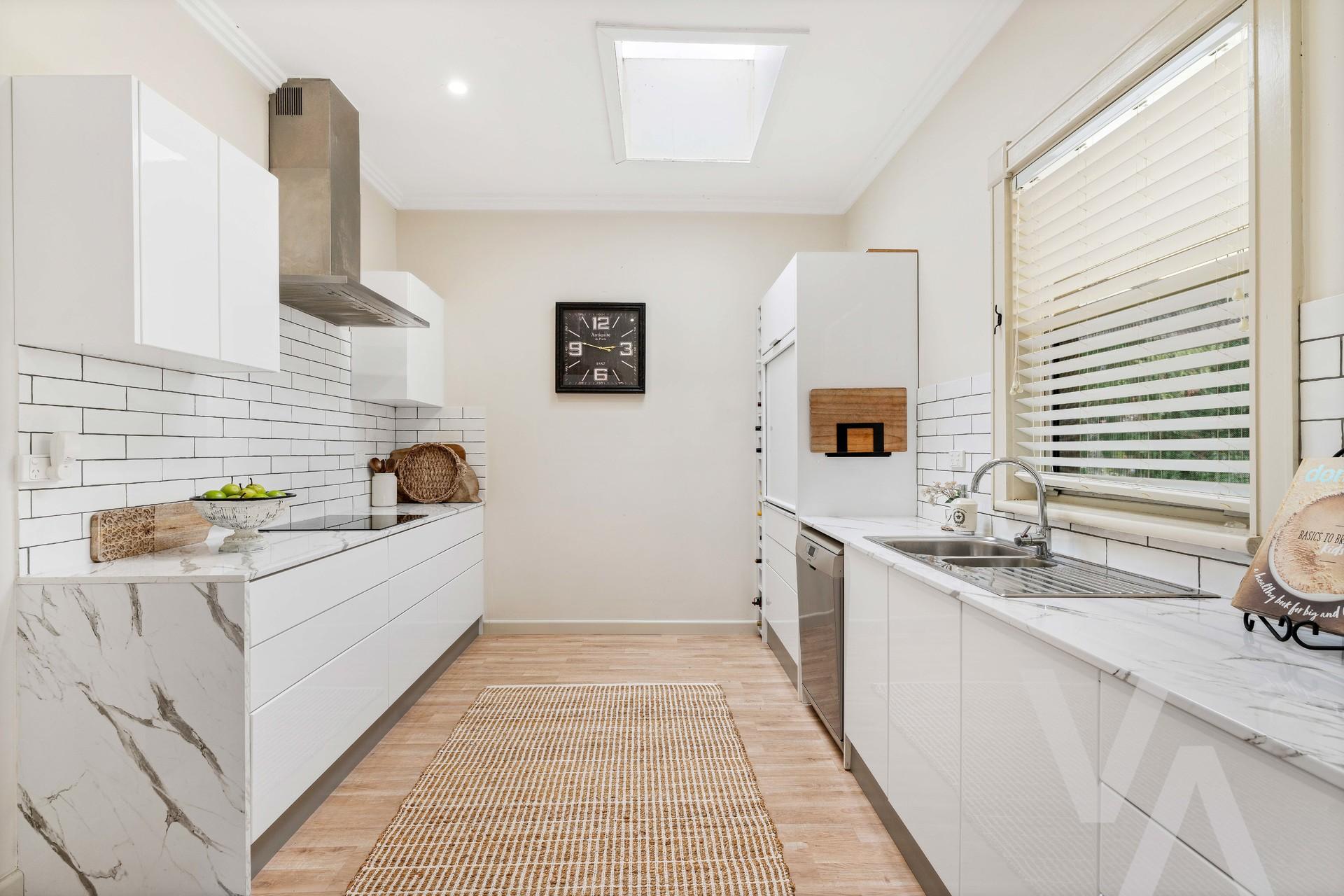 94 National Park Street Hamilton South NSW