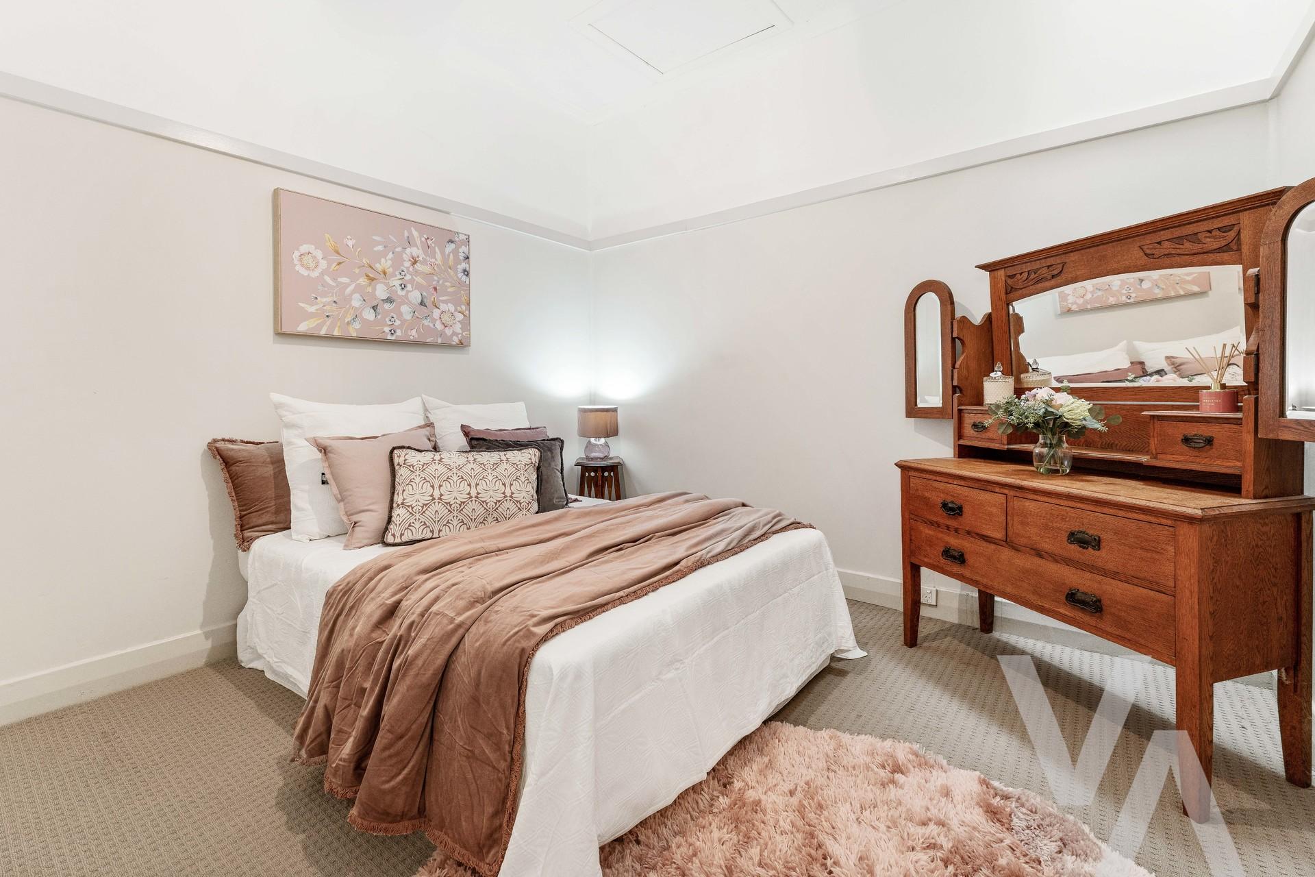 94 National Park Street Hamilton South NSW