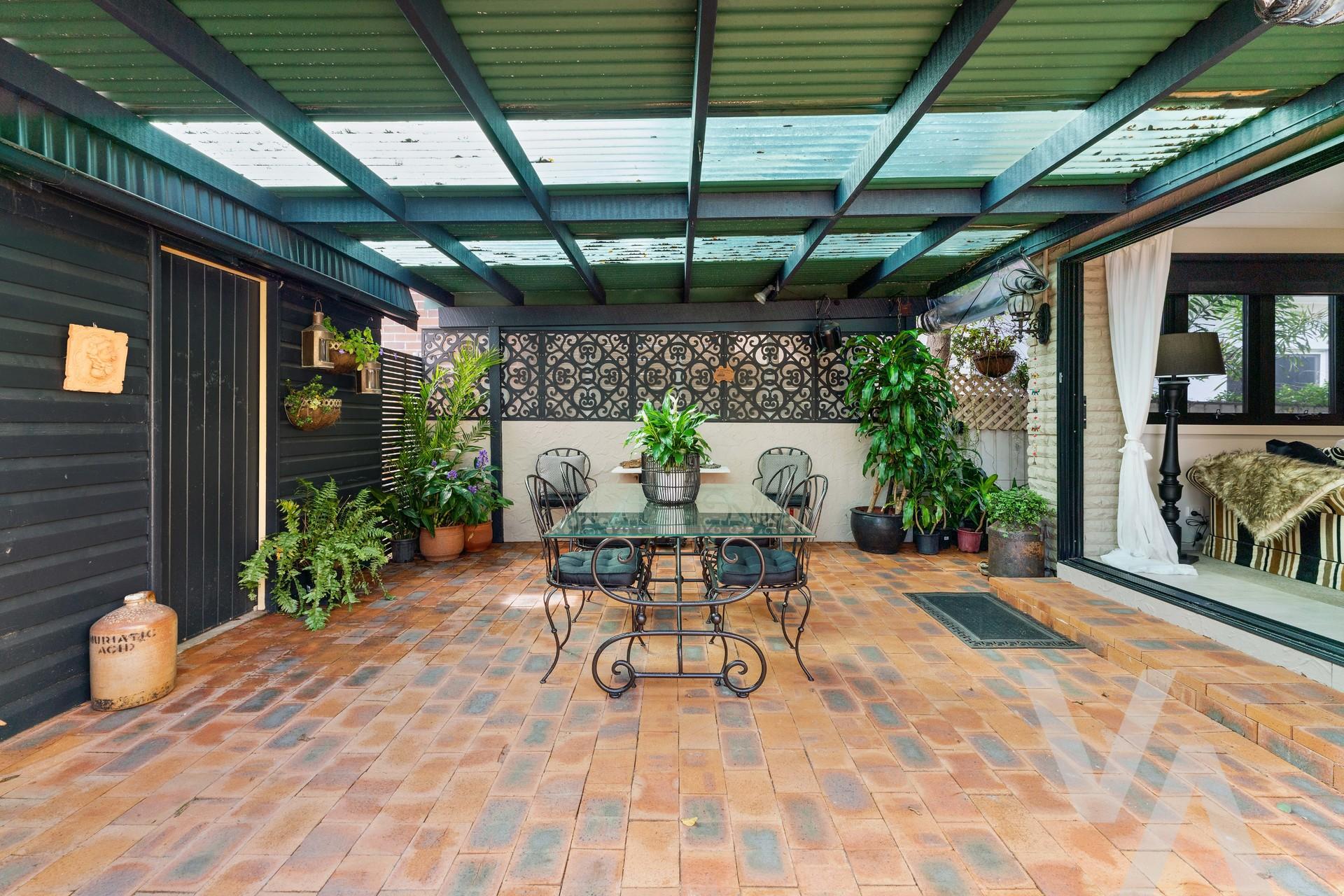 94 National Park Street Hamilton South NSW