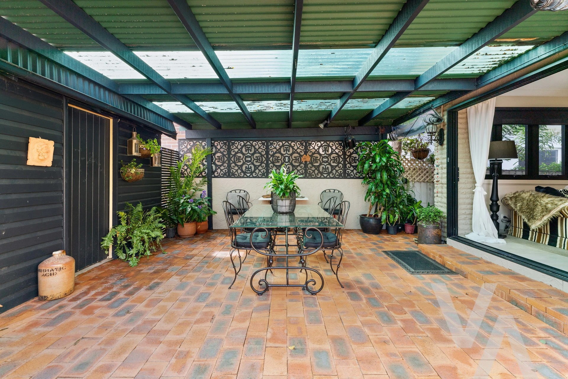 94 National Park Street Hamilton South NSW