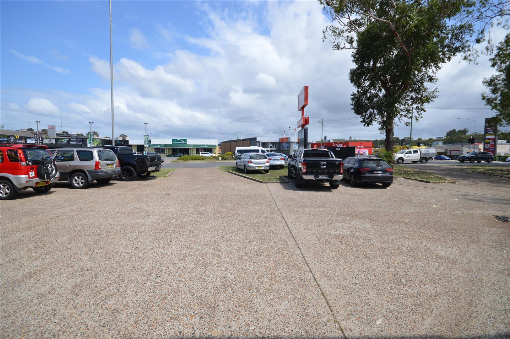 Unit Suite 1/47 Northcott Drive Kotara NSW